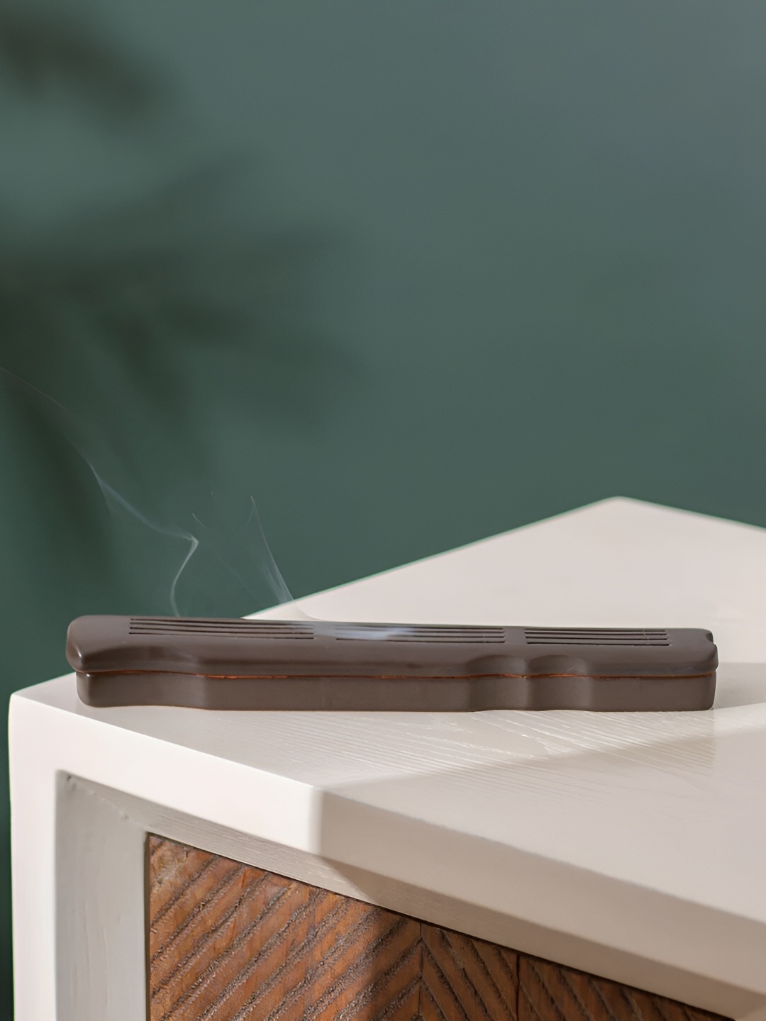 

THEDECORKART Brown Guqin Shaped Incense Burner