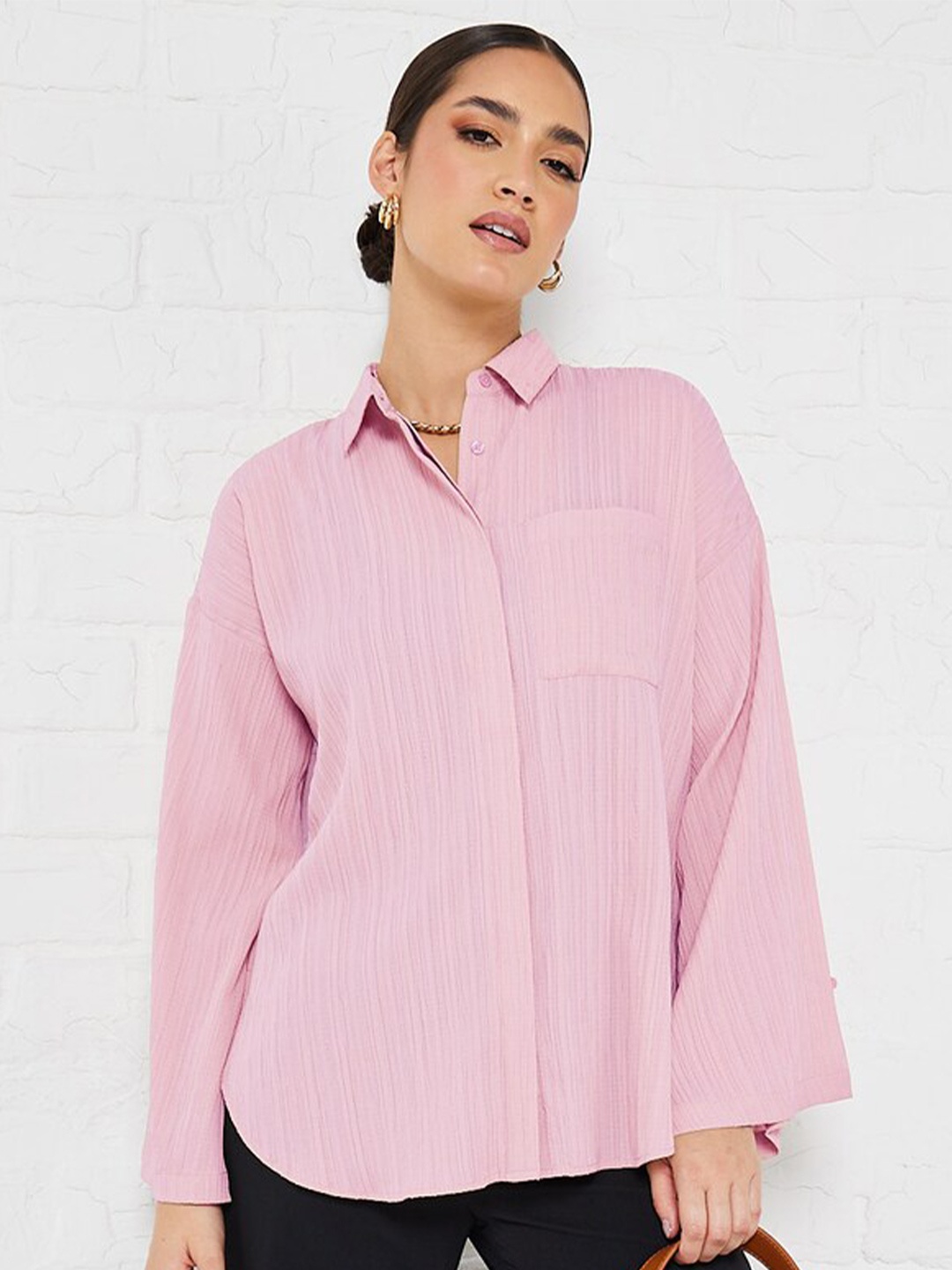 

Styli Textured Oversized Drop Shoulder Long Length Shirt, Pink