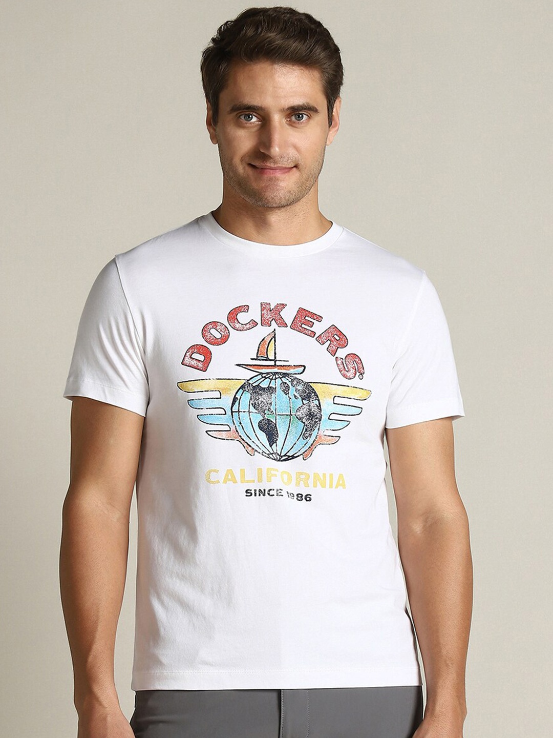 

Dockers Men Solid Round Neck Classic Fit T-Shirt, White