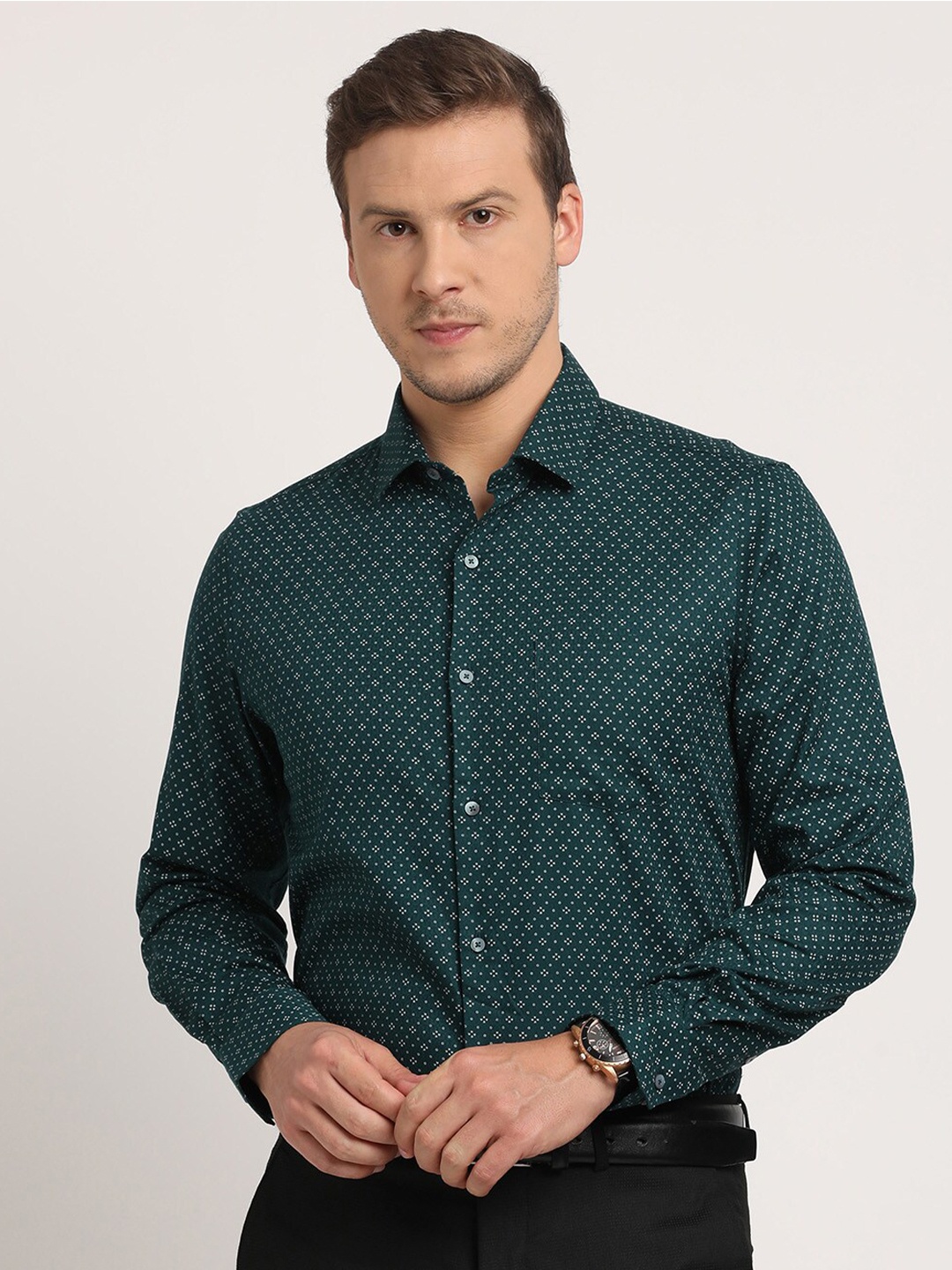 

Turtle Standard Micro Ditsy Printed Pure Cotton Formal Shirt, Green