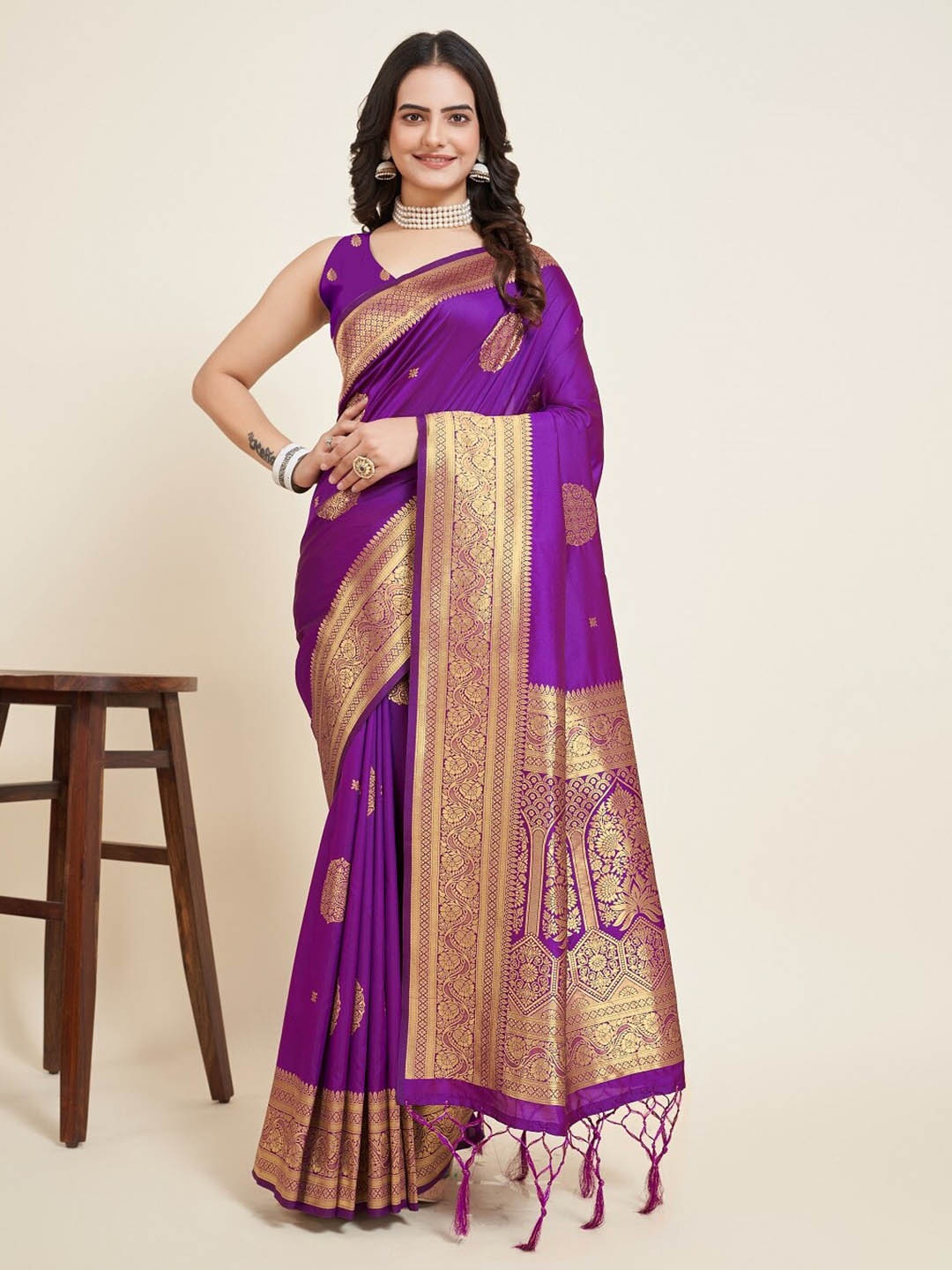 

Mitera Ethnic Motifs Woven Design Zari Saree, Purple