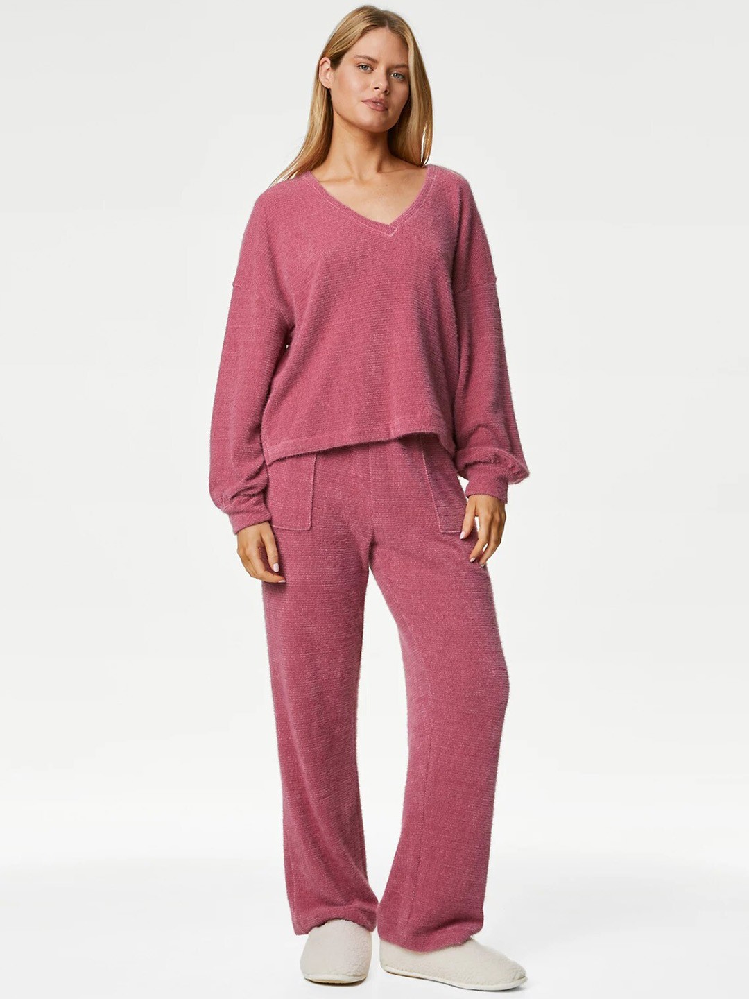 

Marks & Spencer Self Design V-Neck Night Suit, Pink