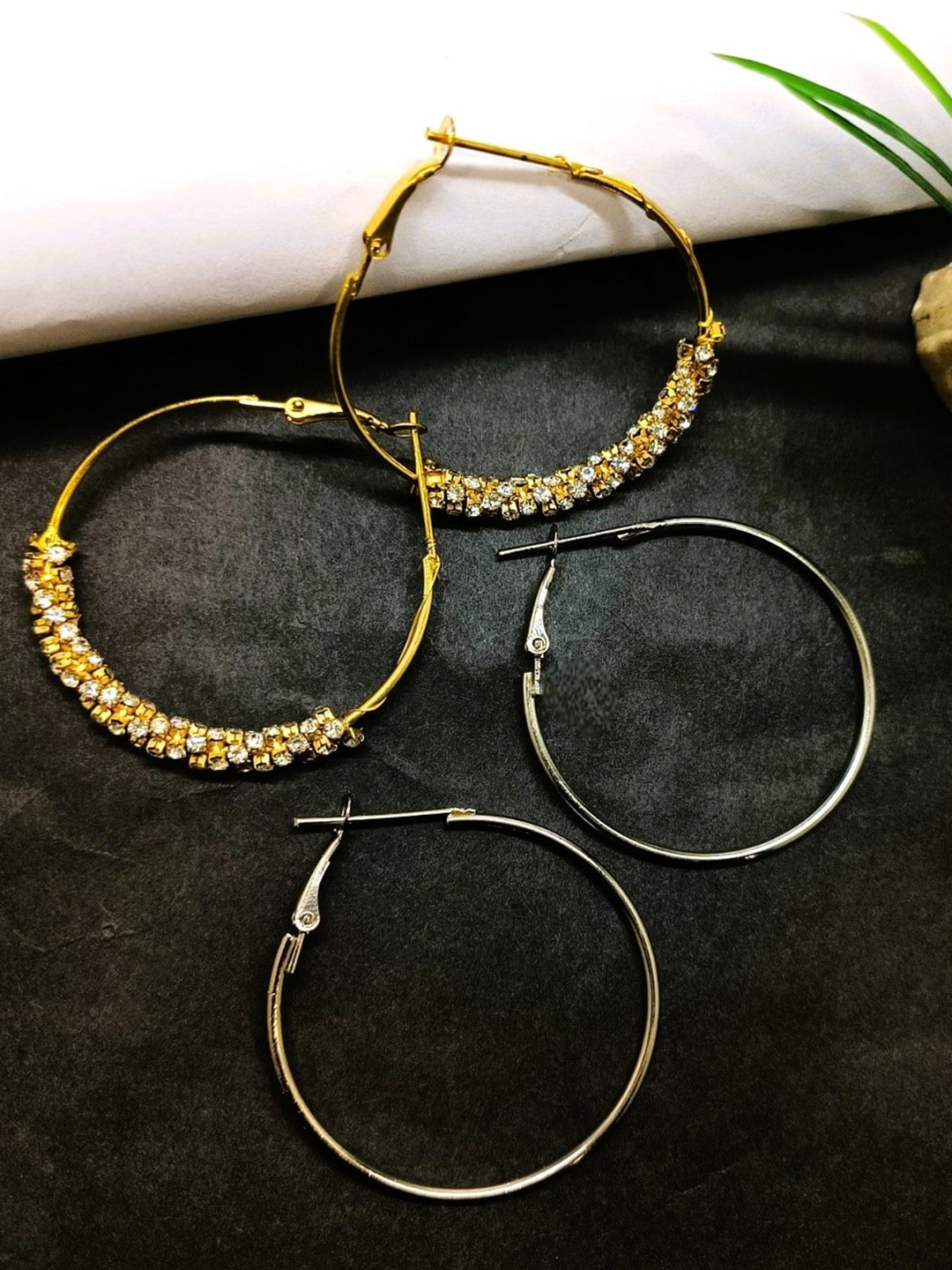 

FEMMIBELLA Set Of 2 Gold-Plated Cubic Zirconia Circular Hoop Earrings