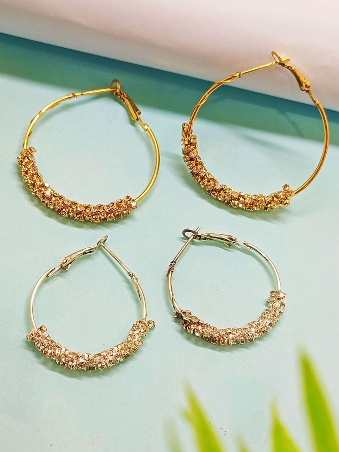 

FEMMIBELLA Set Of 2 Gold-Plated Cubic Zirconia Circular Hoop Earrings