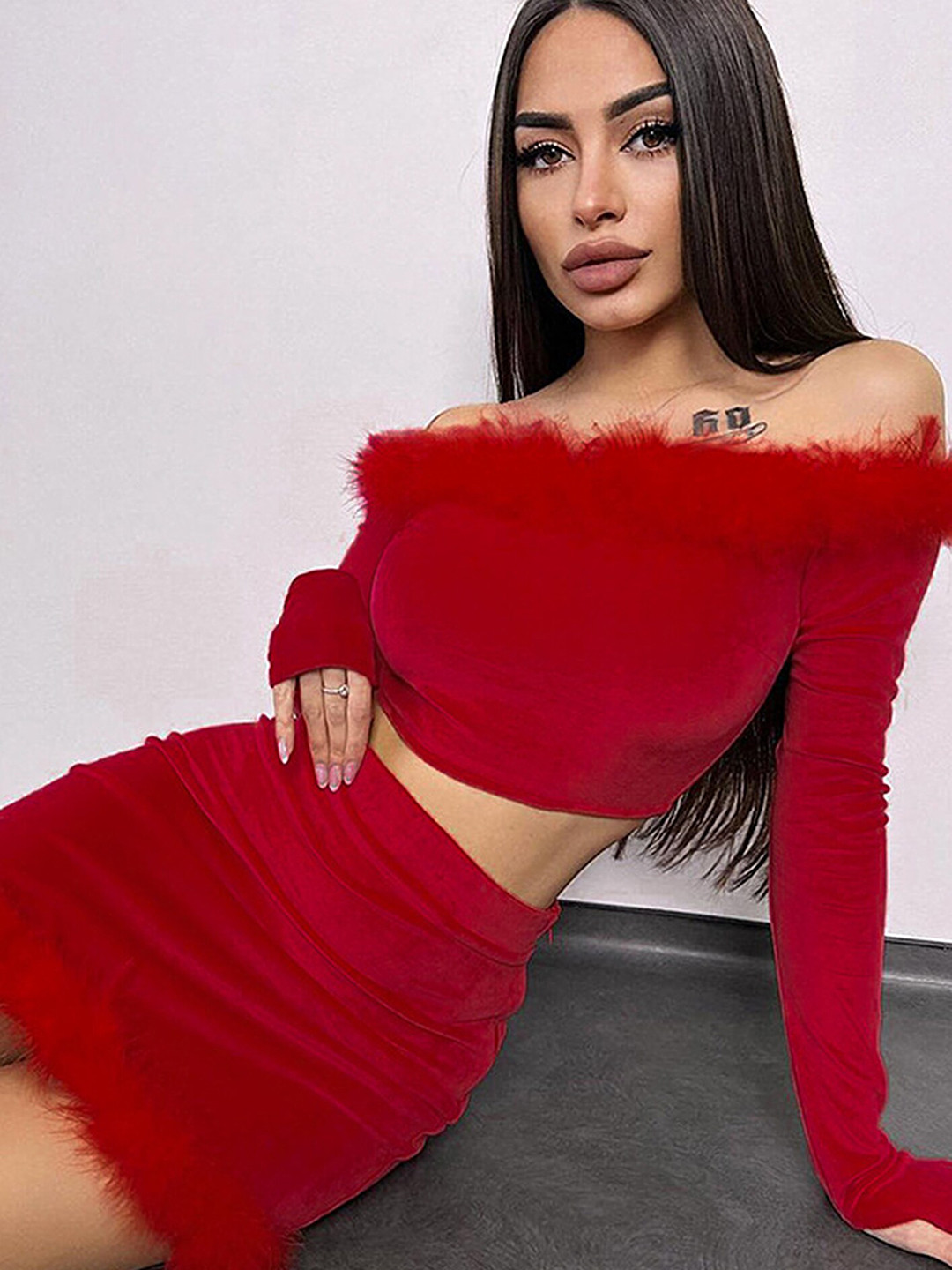 

LULU & SKY Faux Fur Off-shoulder Top & Skirt, Red