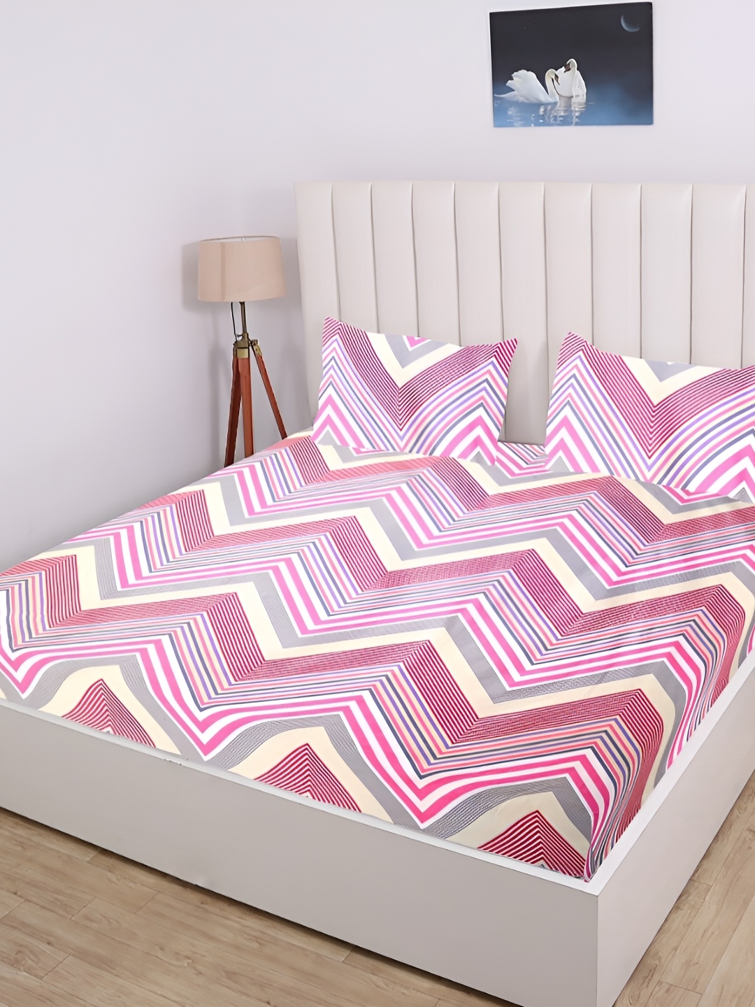 

RD TREND Pink Floral 210 TC Cotton King Fitted Bedsheet with 2 Pillow Covers