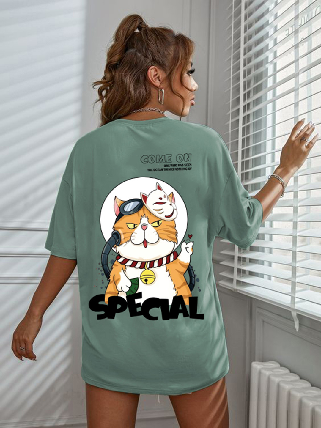 

CHKOKKO Graphic Printed Round Neck Drop-Shoulder Sleeves Oversized T-shirt, Green