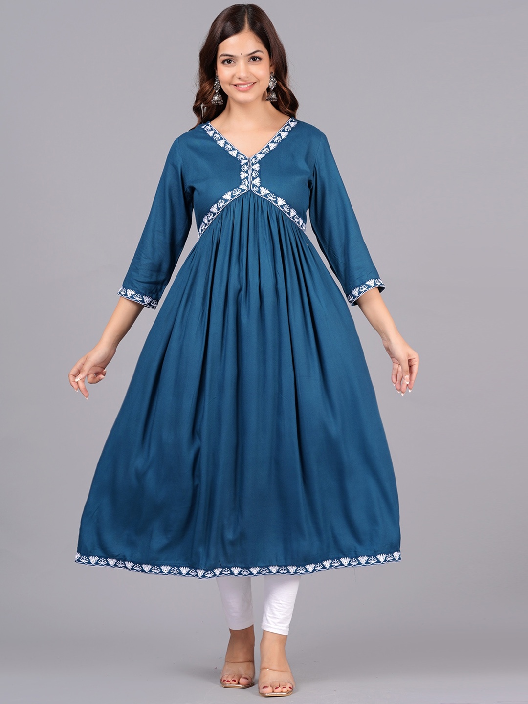 

NEW4U Ethnic Motifs Embroidered Anarkali Kurta, Blue
