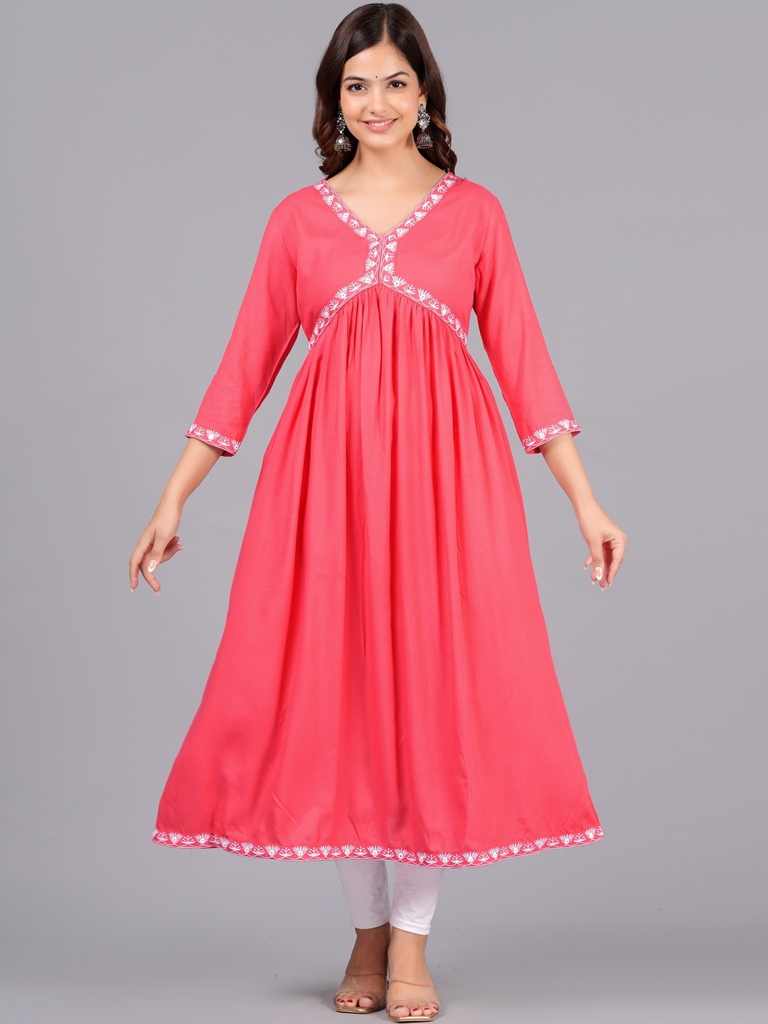 

NEW4U V-Neck Gotta Patti A-line Kurta, Pink