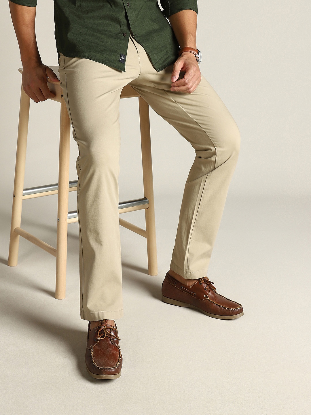 

Dockers Men Mid Rise Slim Fit Trousers, Beige