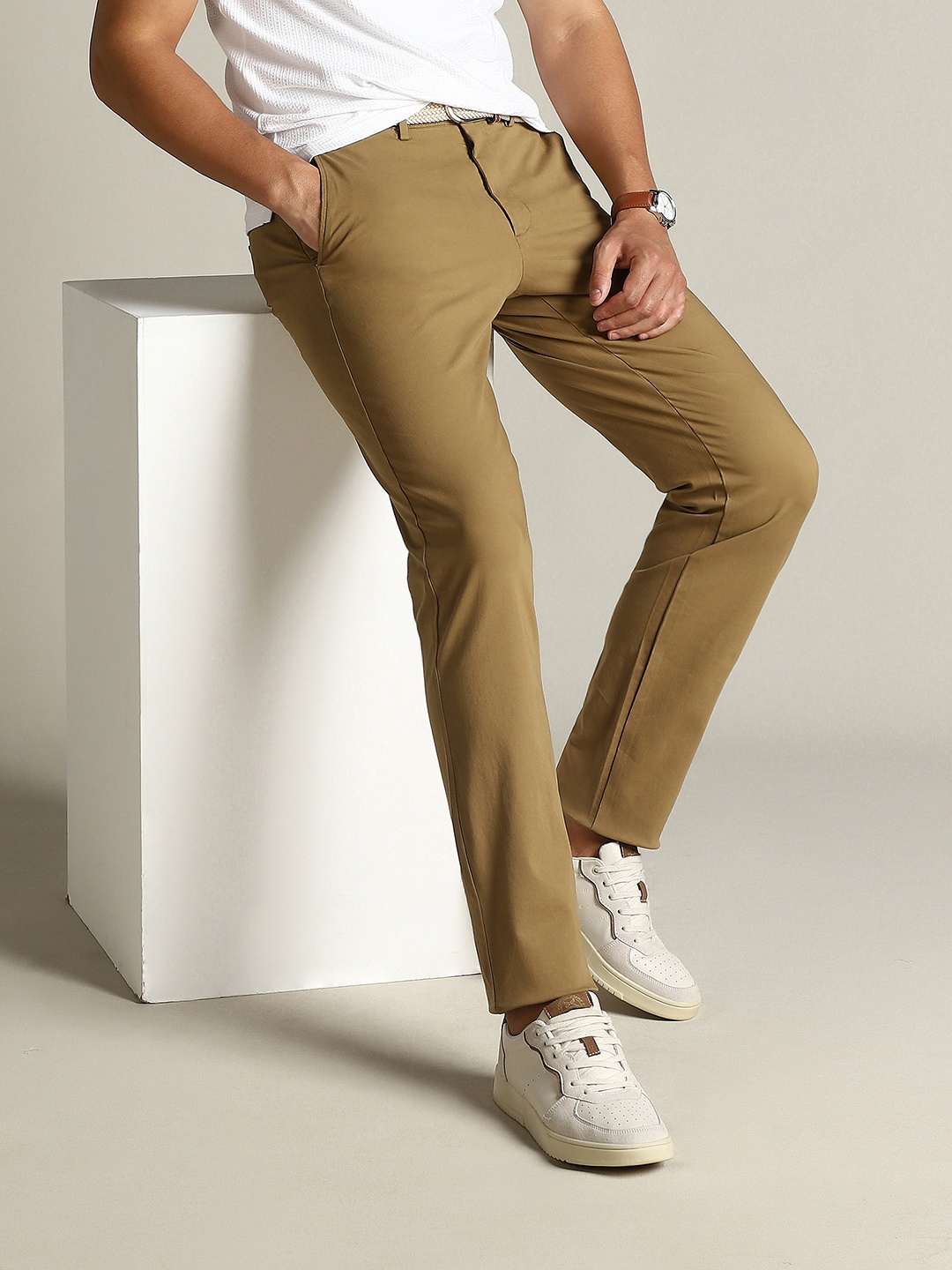 

Dockers Men Mid Rise Slim TapeFit Trousers, Beige