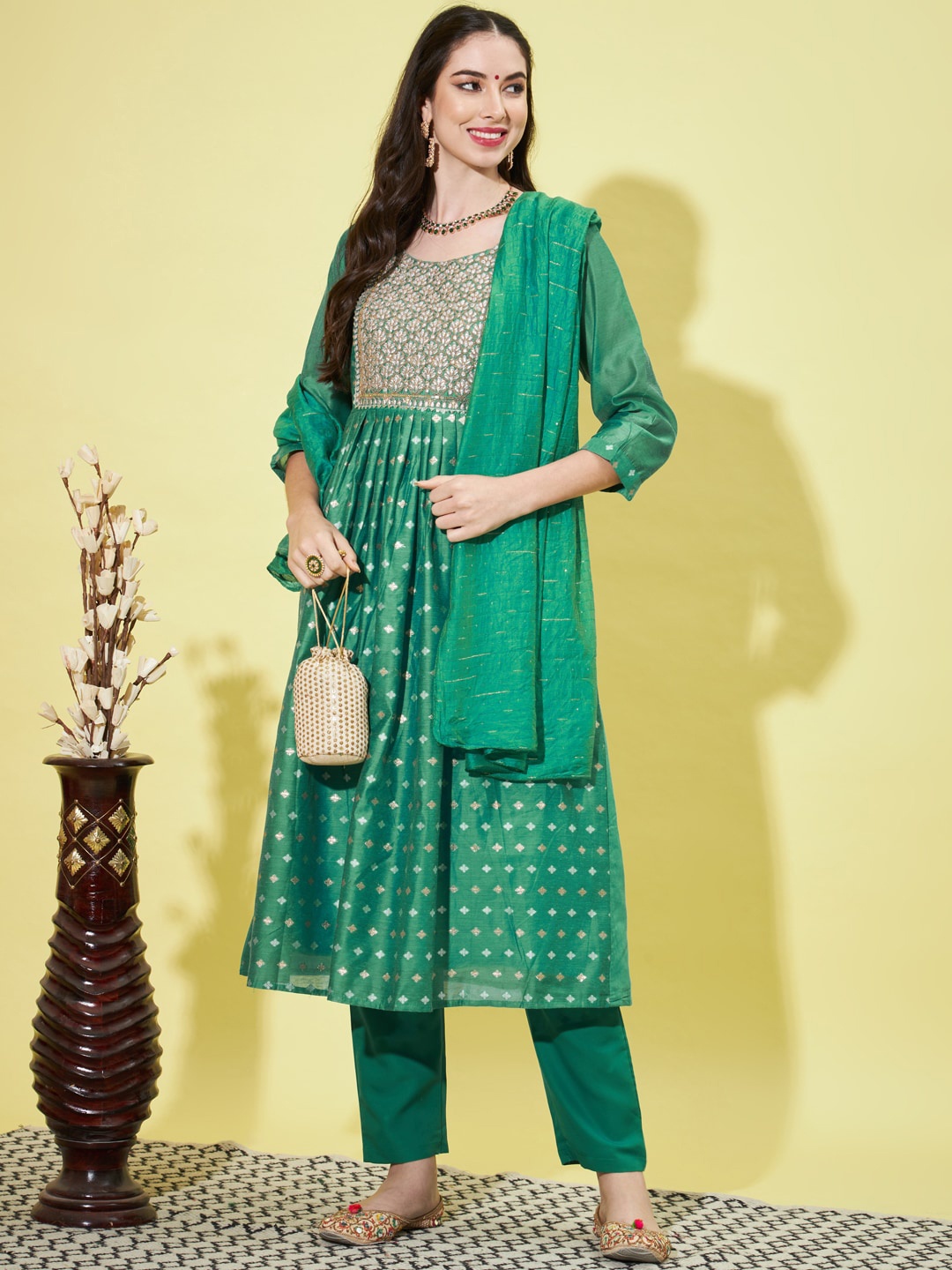 

VredeVogel Floral Embroidered Chanderi Silk Kurta with Trousers & With Dupatta, Green