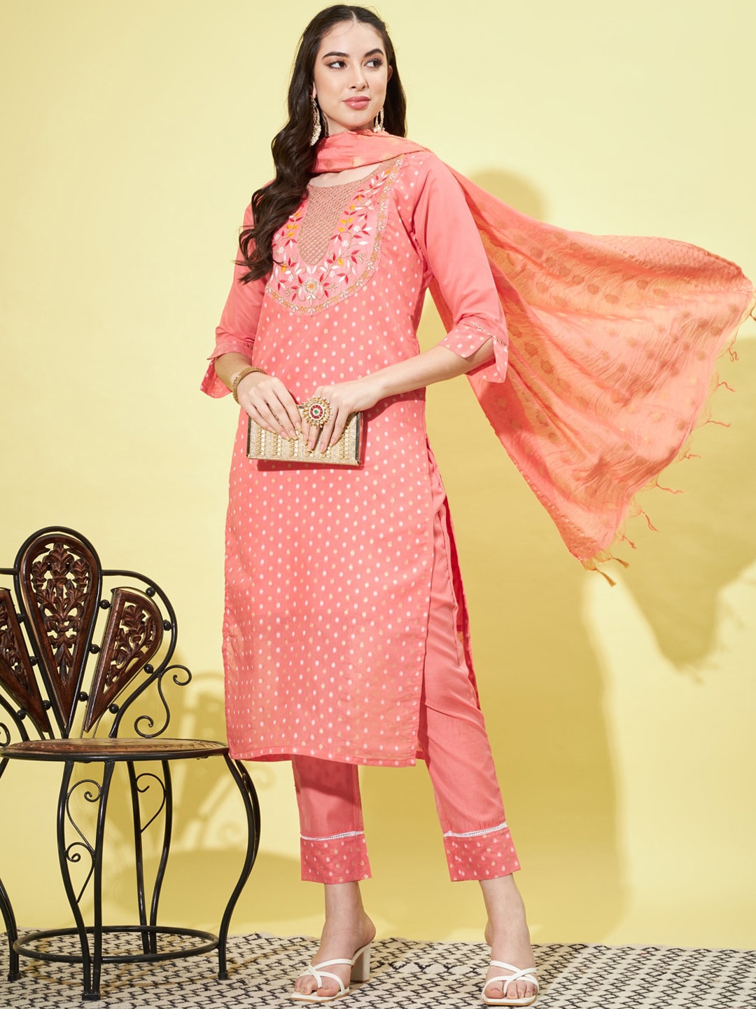 

VredeVogel Floral Yoke Design Kurta With Trousers & Dupatta, Pink