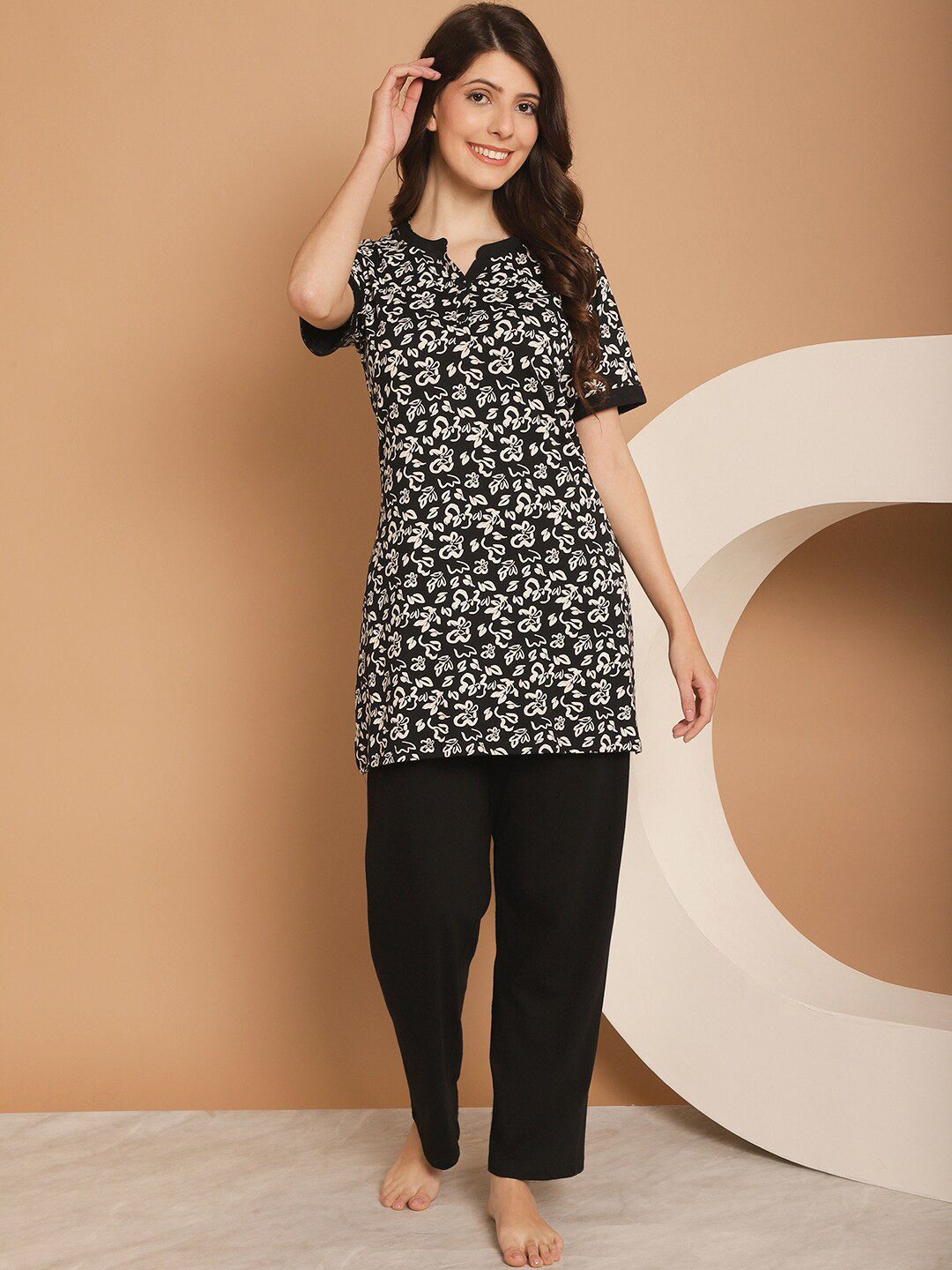 

Kanvin Black Floral Printed Cotton Night Suit
