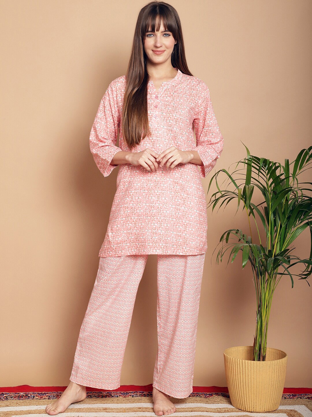 

Kanvin Geometric Printed Pure Cotton Night Suit, Peach