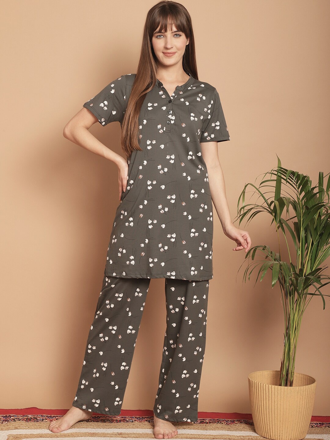 

Kanvin Floral Printed Mandarin Collar Pure Cotton Kurti With Pyjamas, Olive