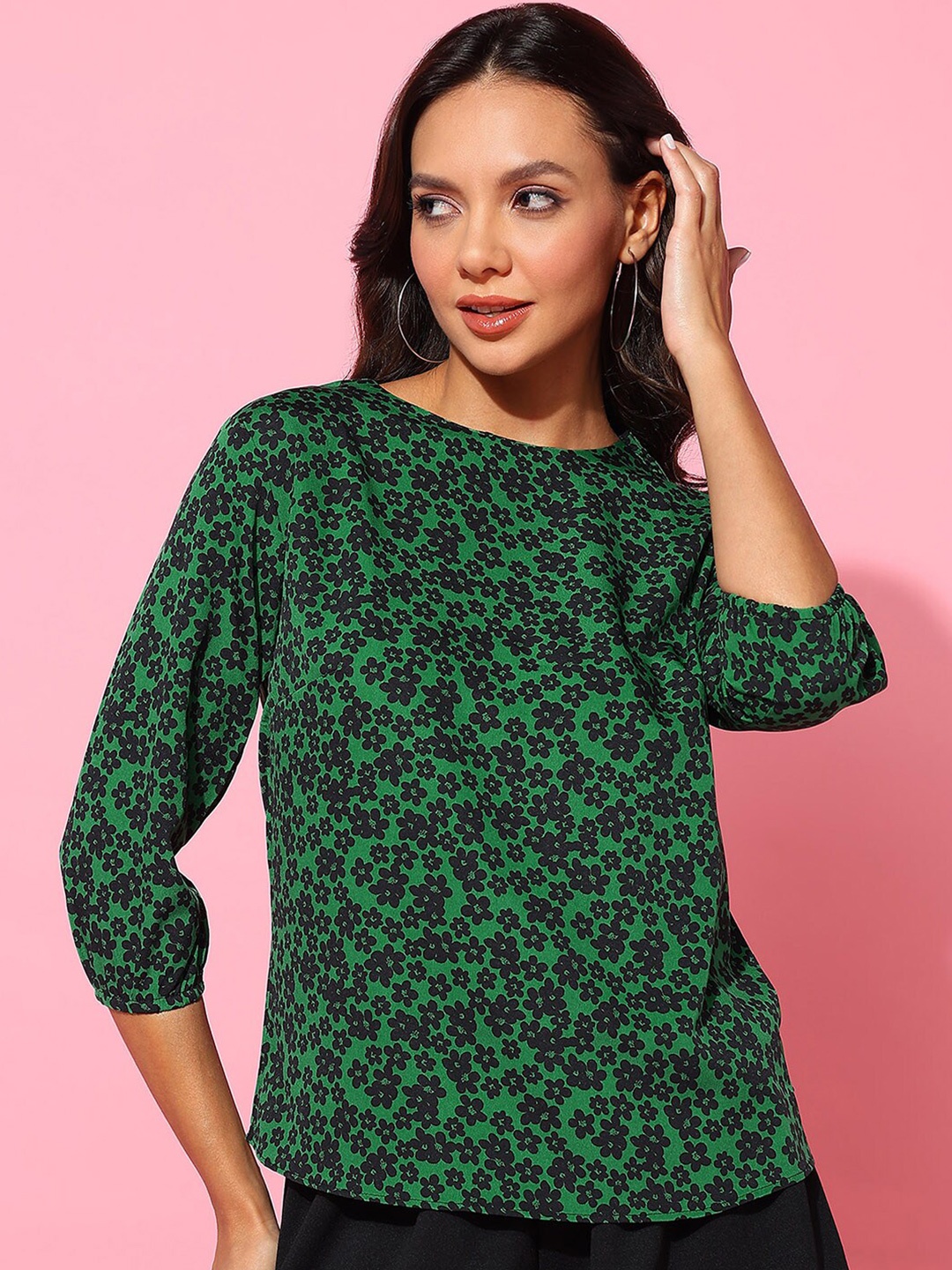 

Mast & Harbour Green Floral Printed Round Neck Cuffed Sleeves Top