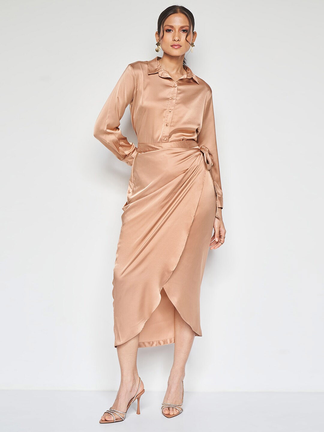 

AND Long Sleeves Shirt With Tie-Up Detail Skirt, Beige