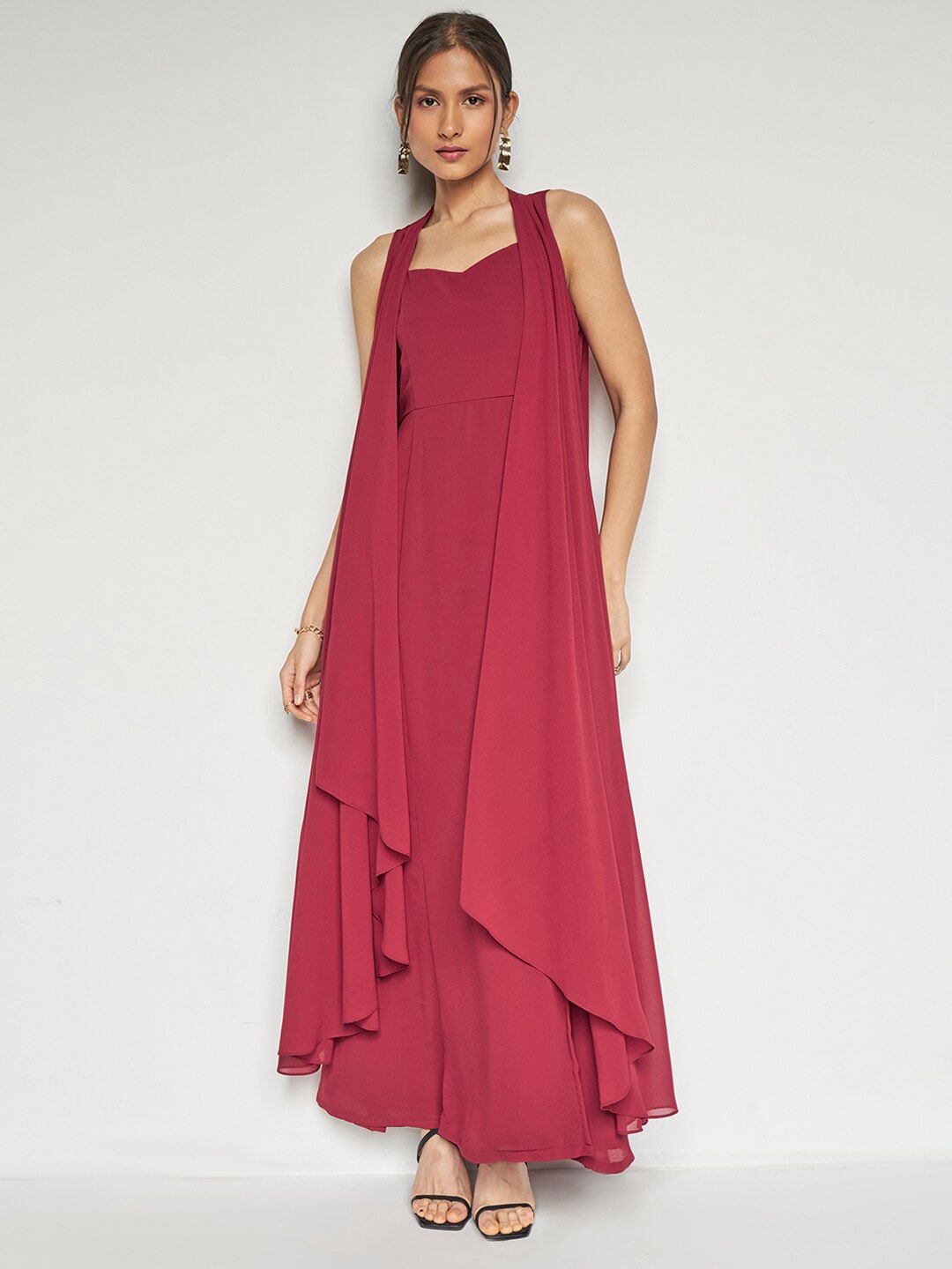 

AND Halter Neck Tie-Up Detail Smocked Maxi Dress With Shrug, Maroon