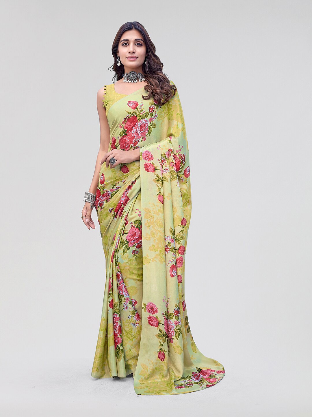 

Yashika Floral Printed Saree, Green