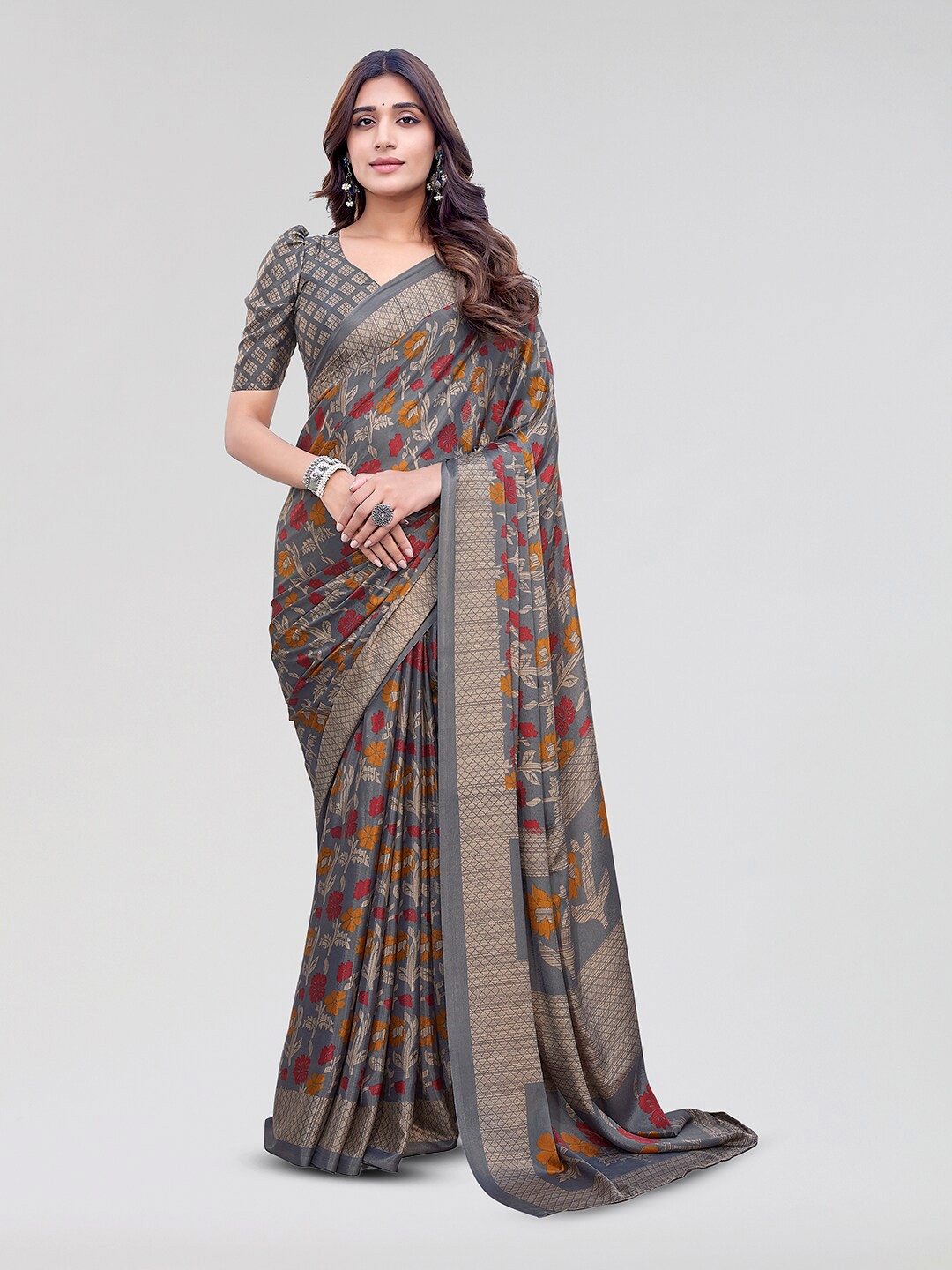 

Yashika Floral Printed Saree, Grey