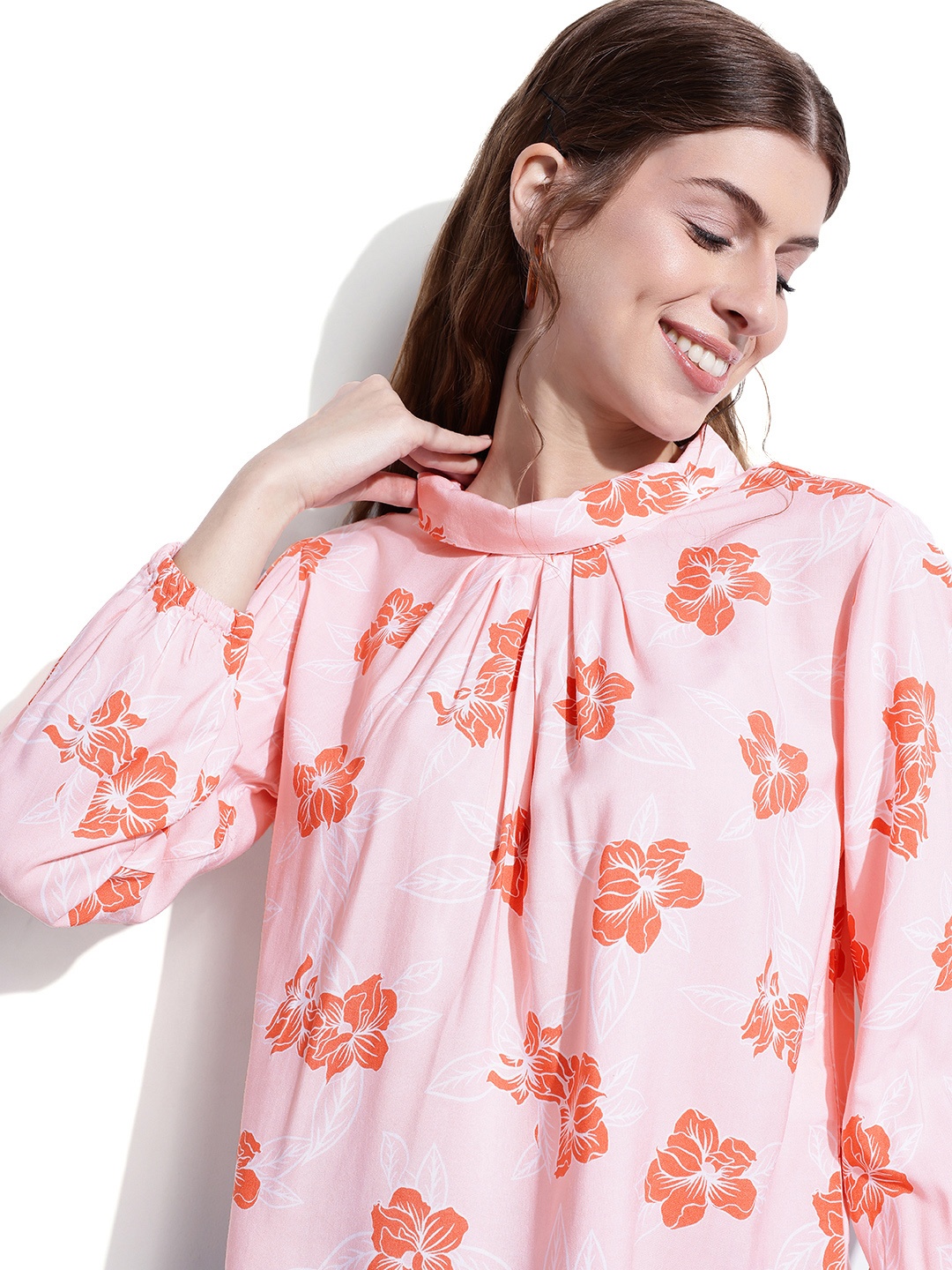 

DressBerry Corp-Chic Floral Roll-Up High Neck Top, Pink