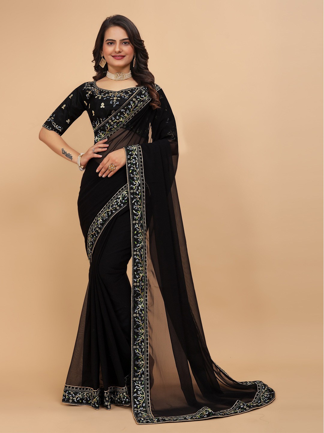 

DRIZOMIZ Embroidered Maheshwari Saree, Black
