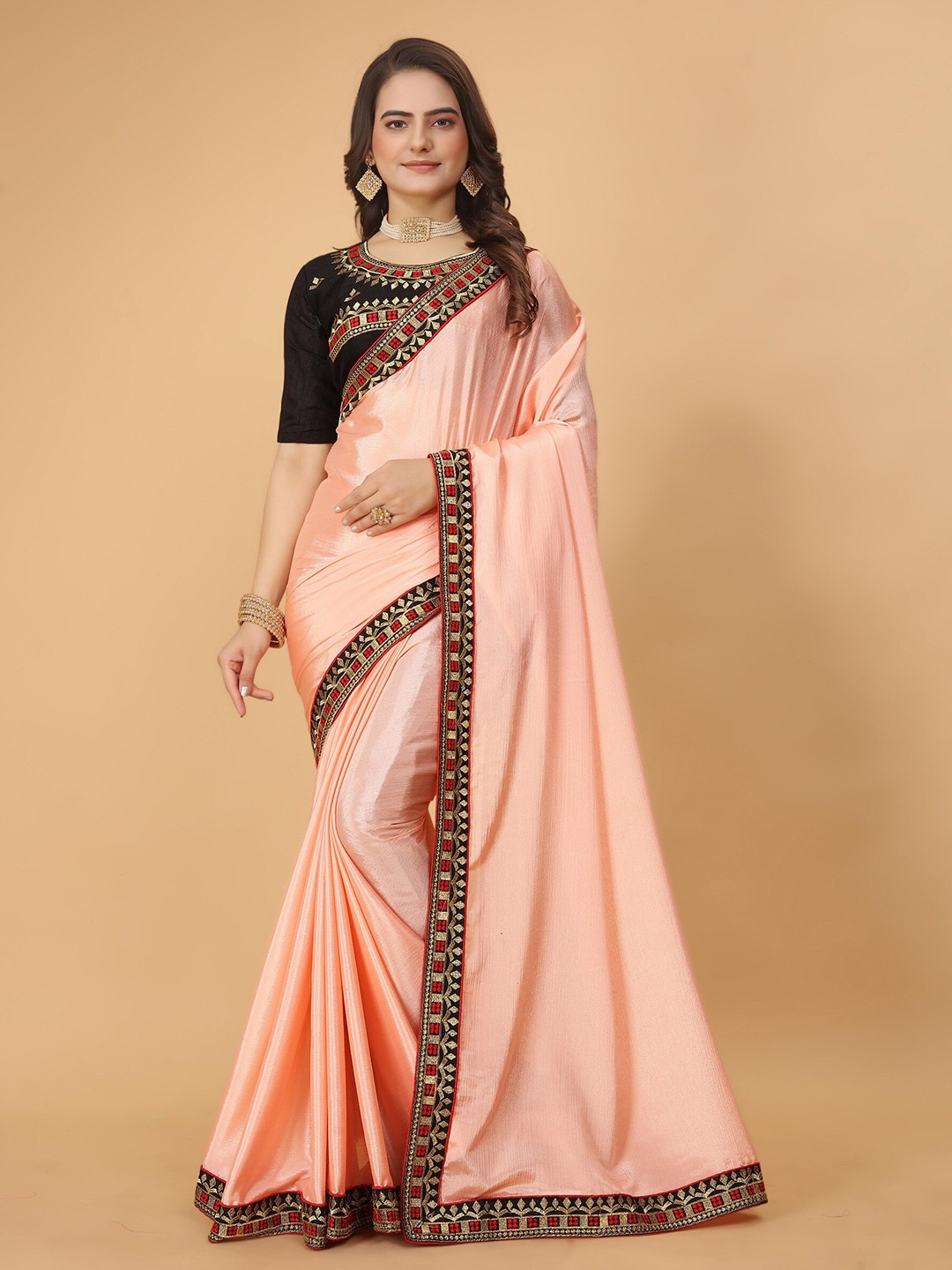 

DRIZOMIZ Embroidered Kasavu Saree, Peach