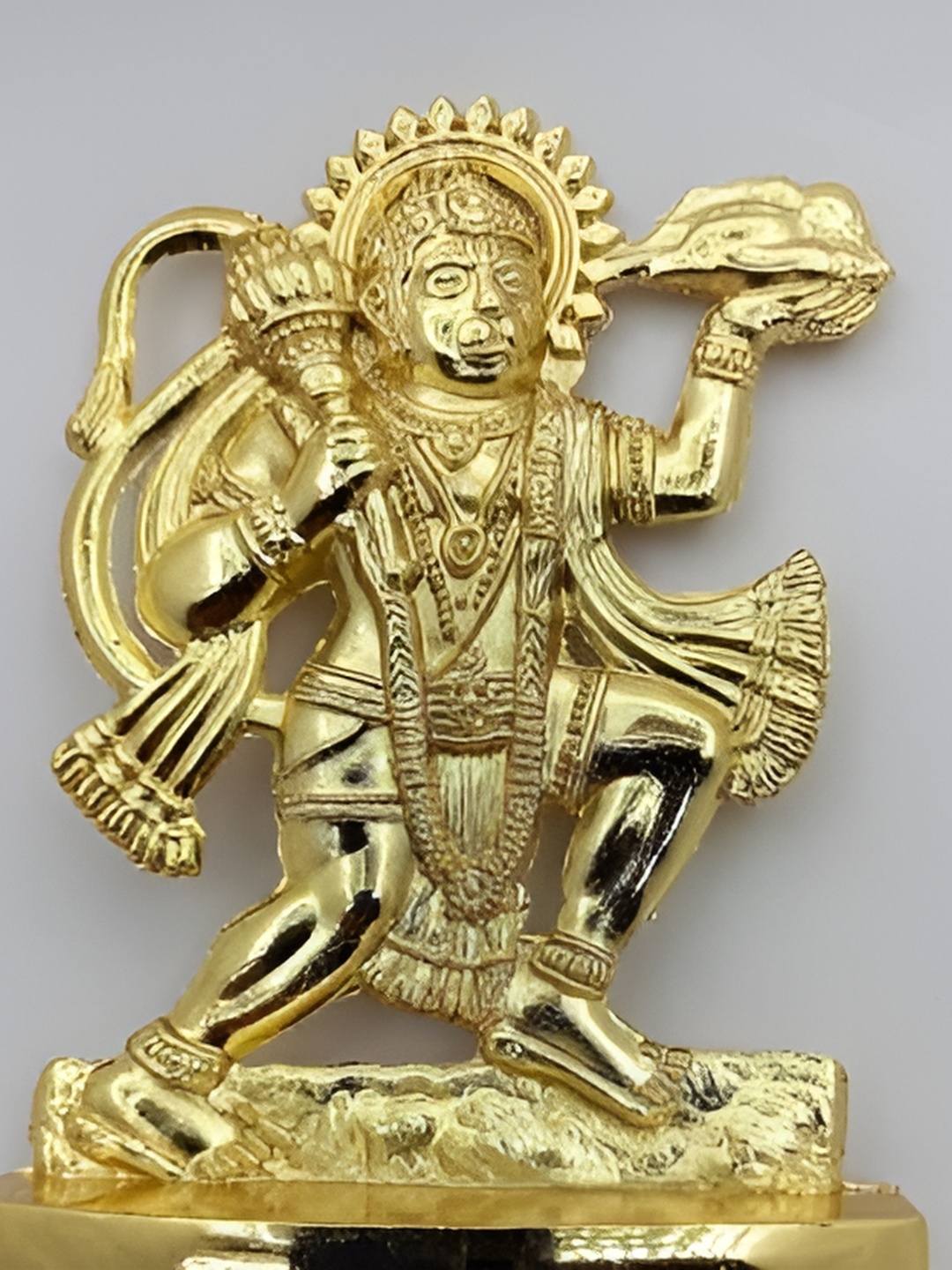 

Navyaksh Gold-Toned Brass Hanuman Decorative Showpiece