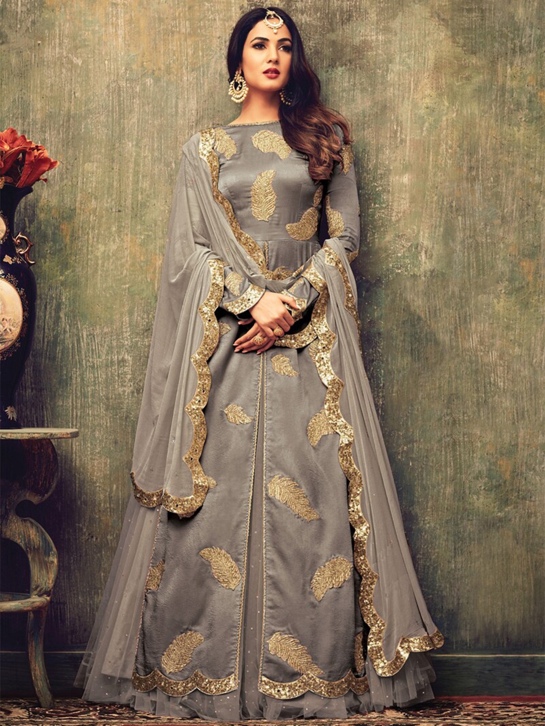 

Chandbaali Embroidered Semi-Stitched Dress Material, Grey