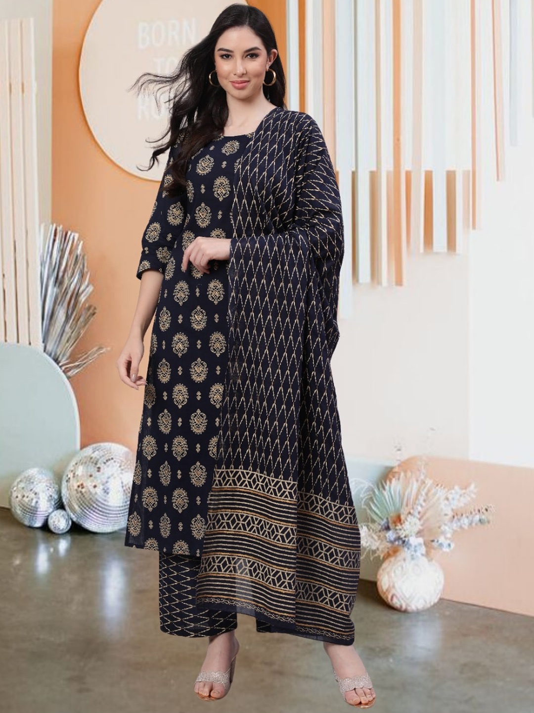 

Nayo Ethnic Motifs Printed Regular Pure Cotton Kurta With Trousers & Dupatta, Navy blue