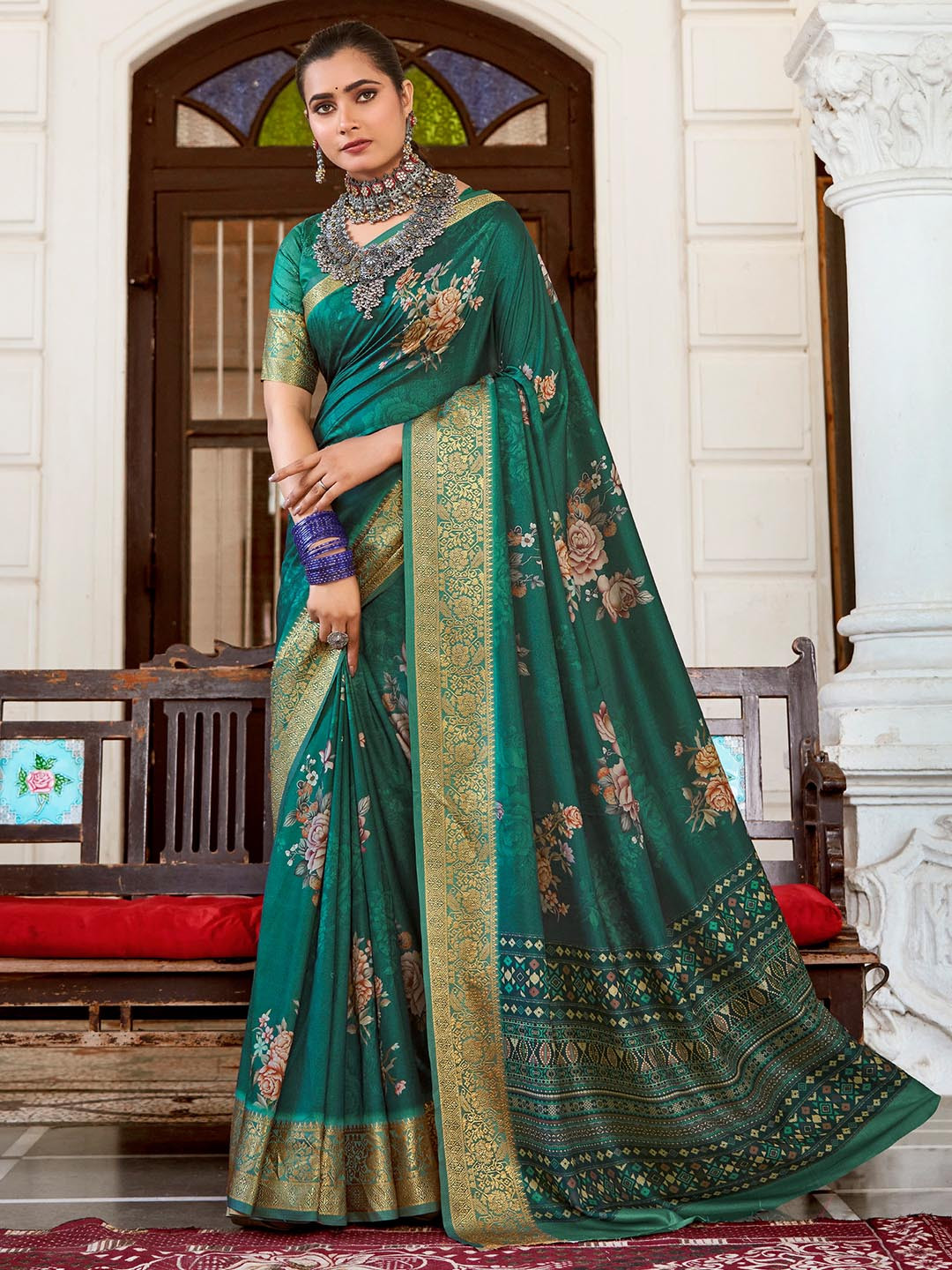 

TIRA Floral Printed Zari Saree, Sea green