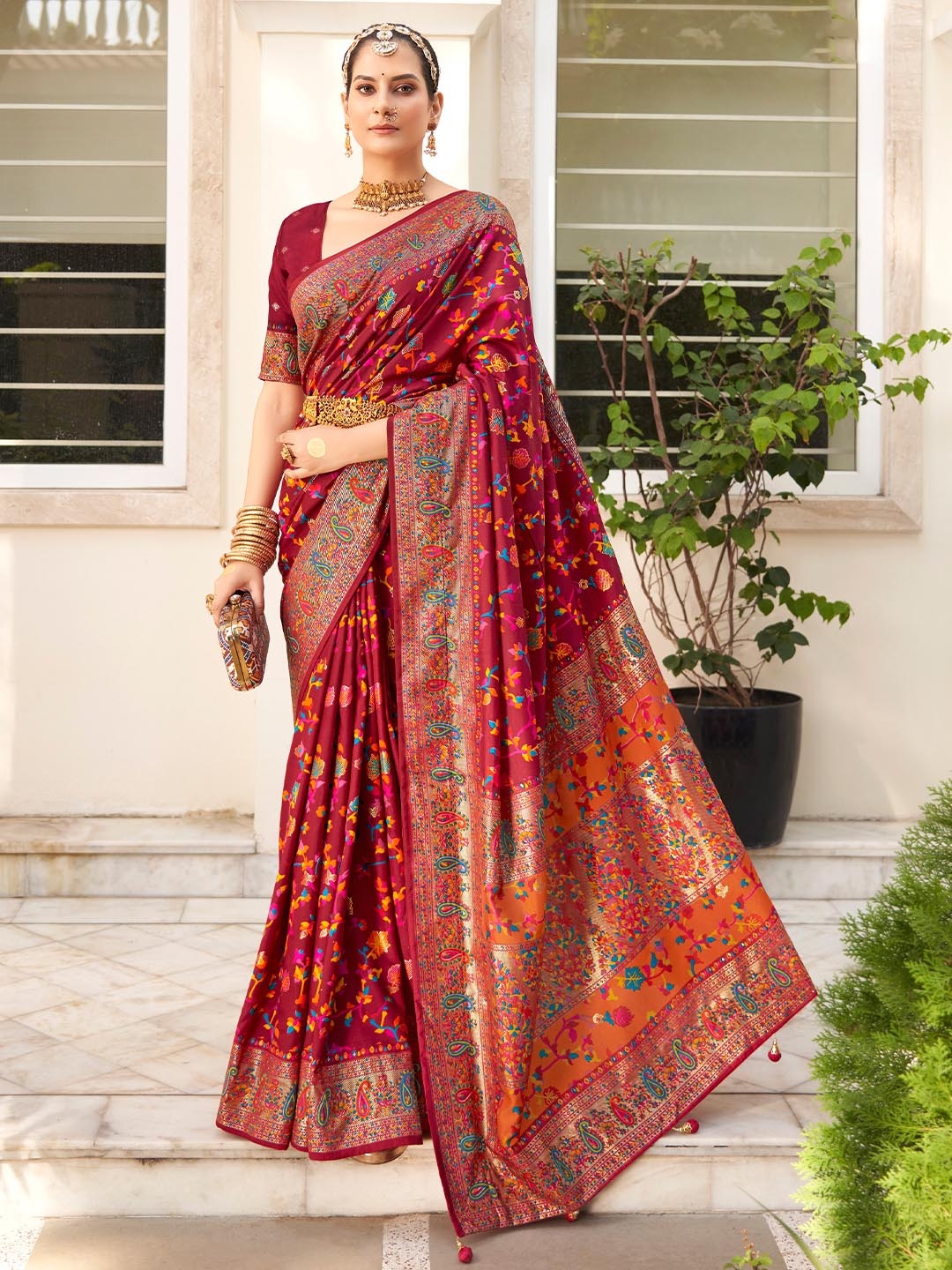 

TIRA Floral Woven Design Zari Saree, Burgundy