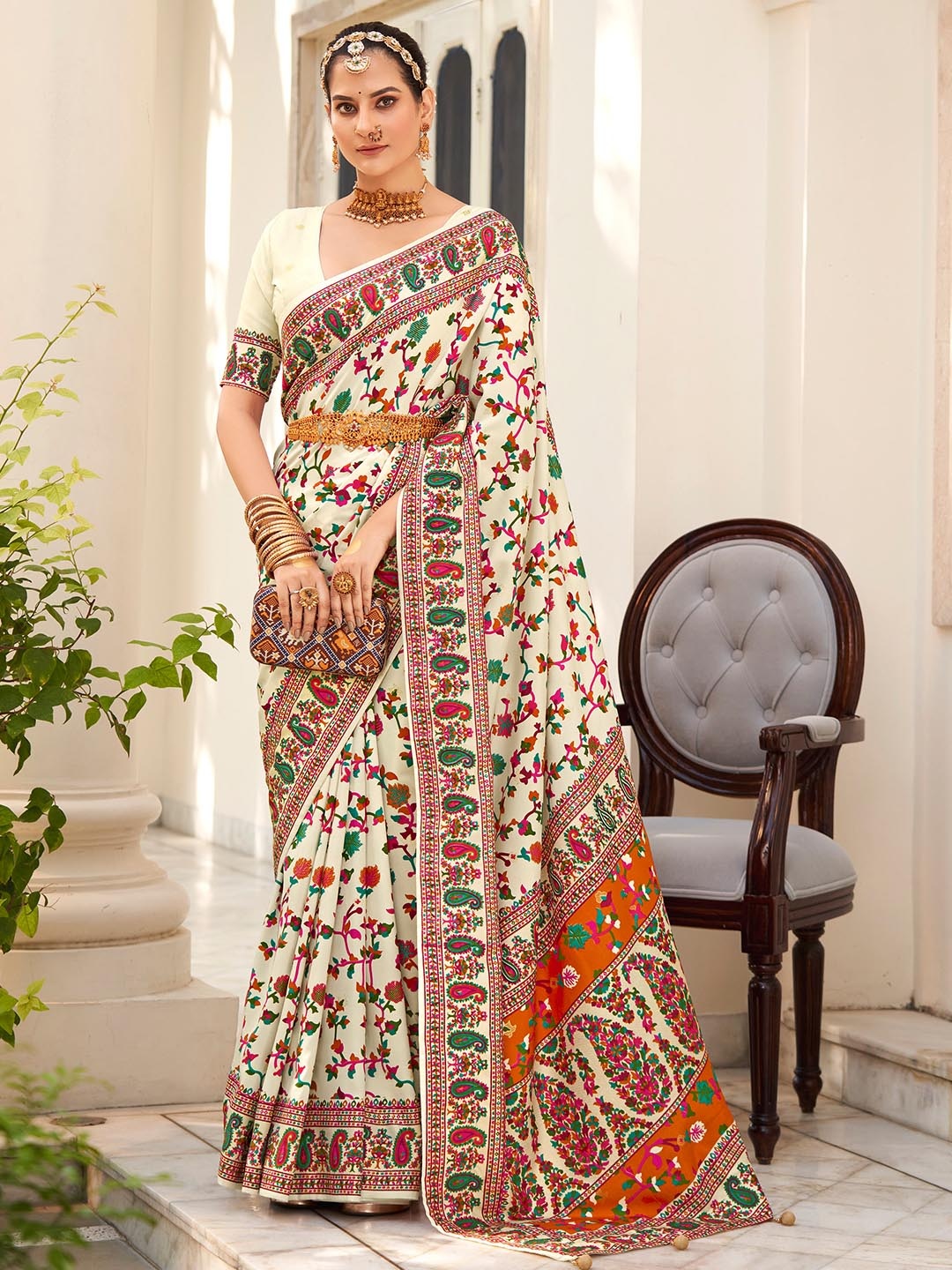 

TIRA Ethnic Motifs Printed Saree, Off white