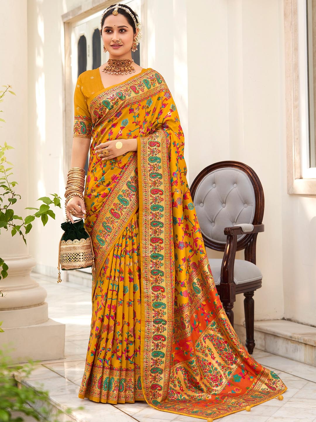 

TIRA Floral Printed Zari Saree, Orange