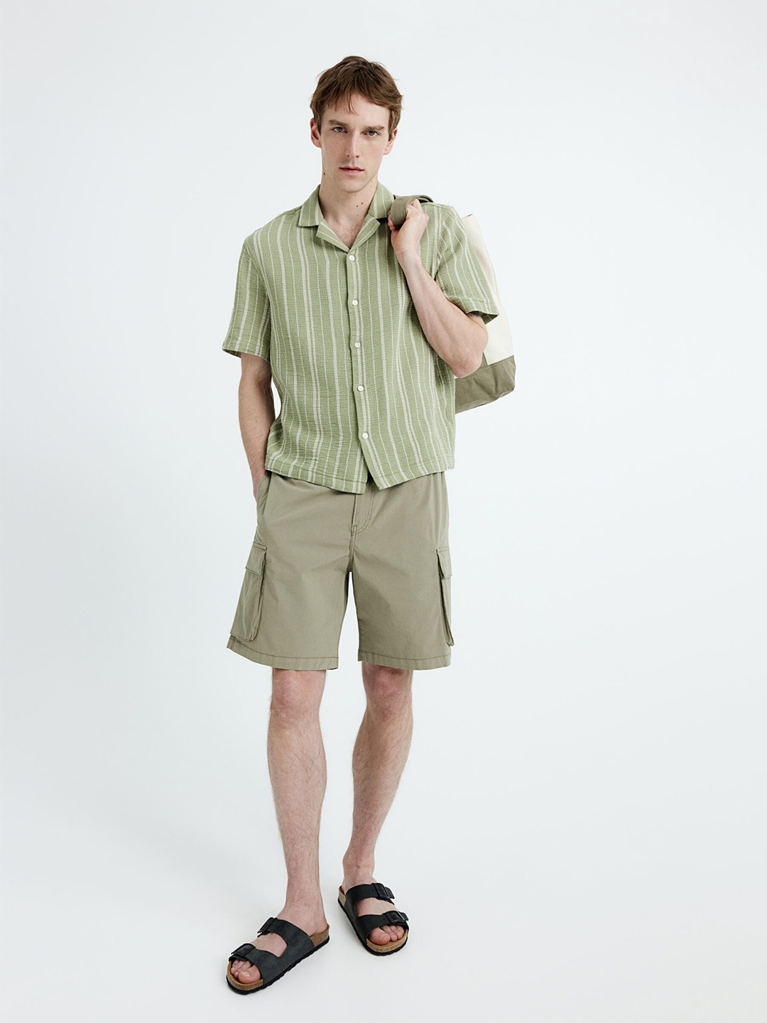 

H&M Regular Fit Textured-Knit Resort Shirt, Green