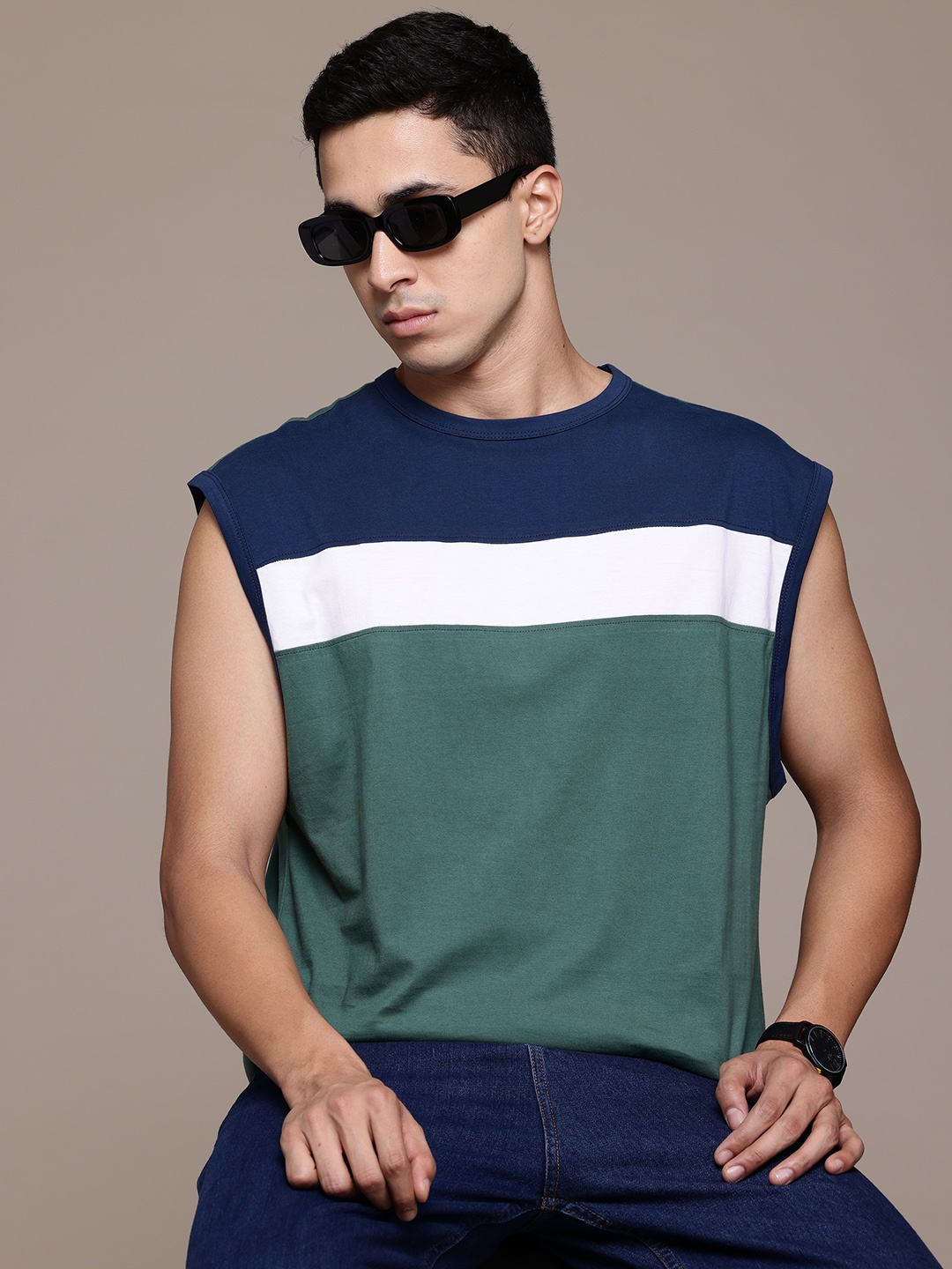 

The Roadster Lifestyle Co. Men Relaxed Fit Striped Pure Cotton T-shirt, Green