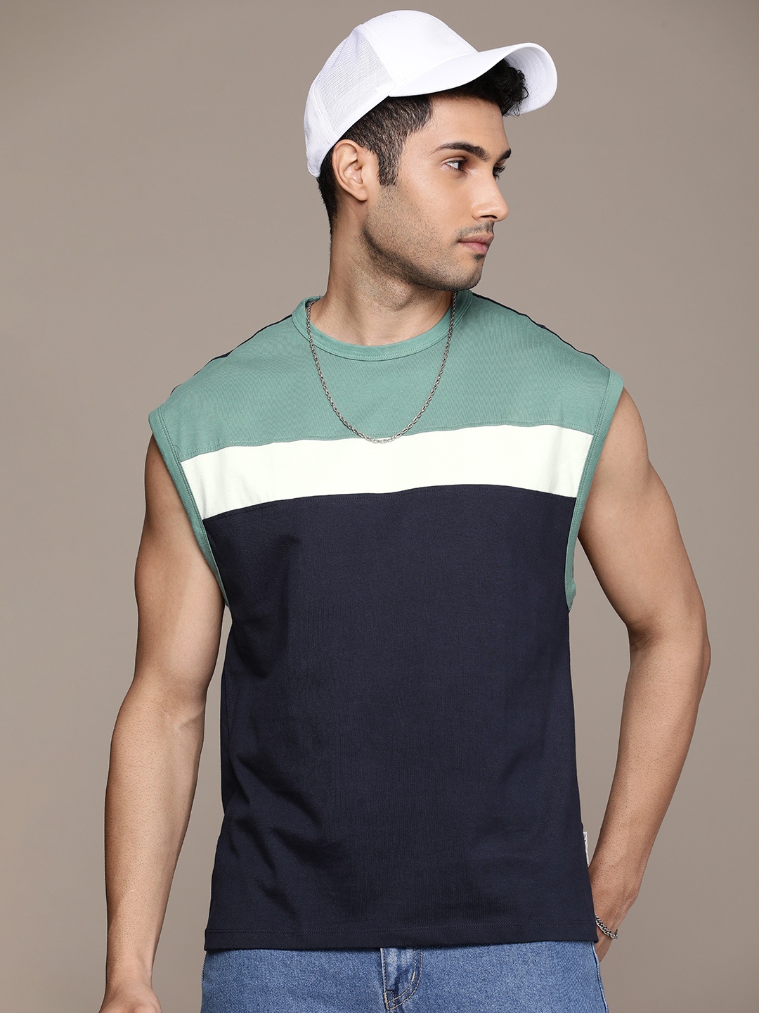 

The Roadster Life Co. Colourblocked Relaxed Fit Pure Cotton T-shirt, Navy blue
