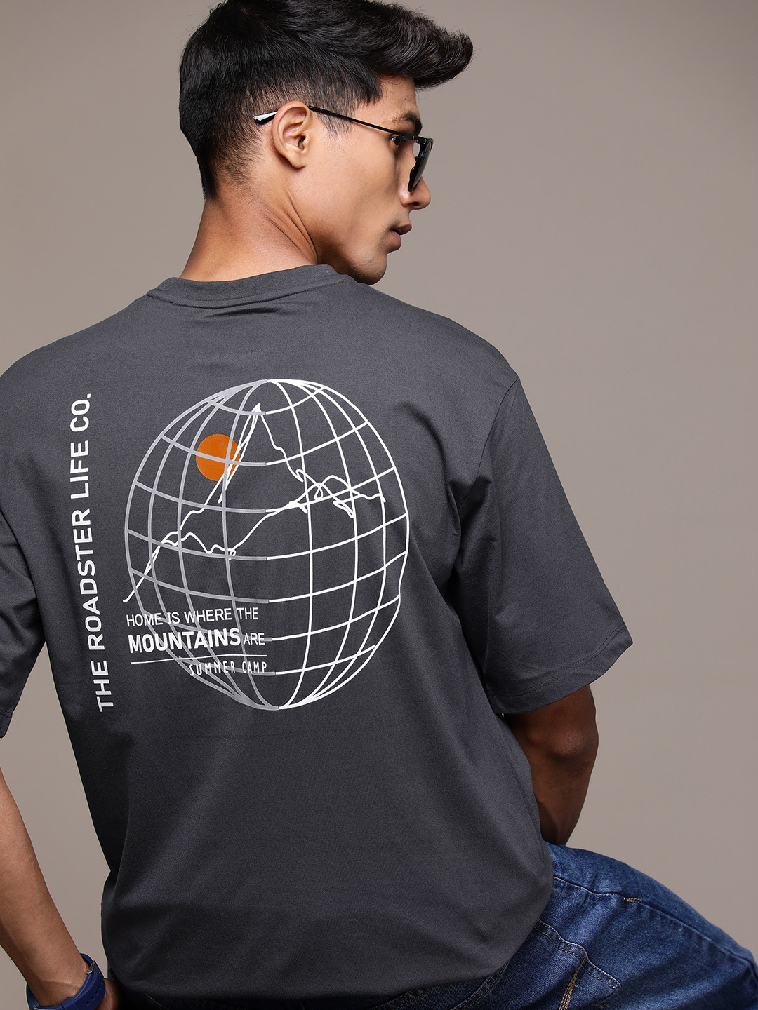 

The Roadster Lifestyle Co. Printed Relaxed Fit T-shirt, Charcoal