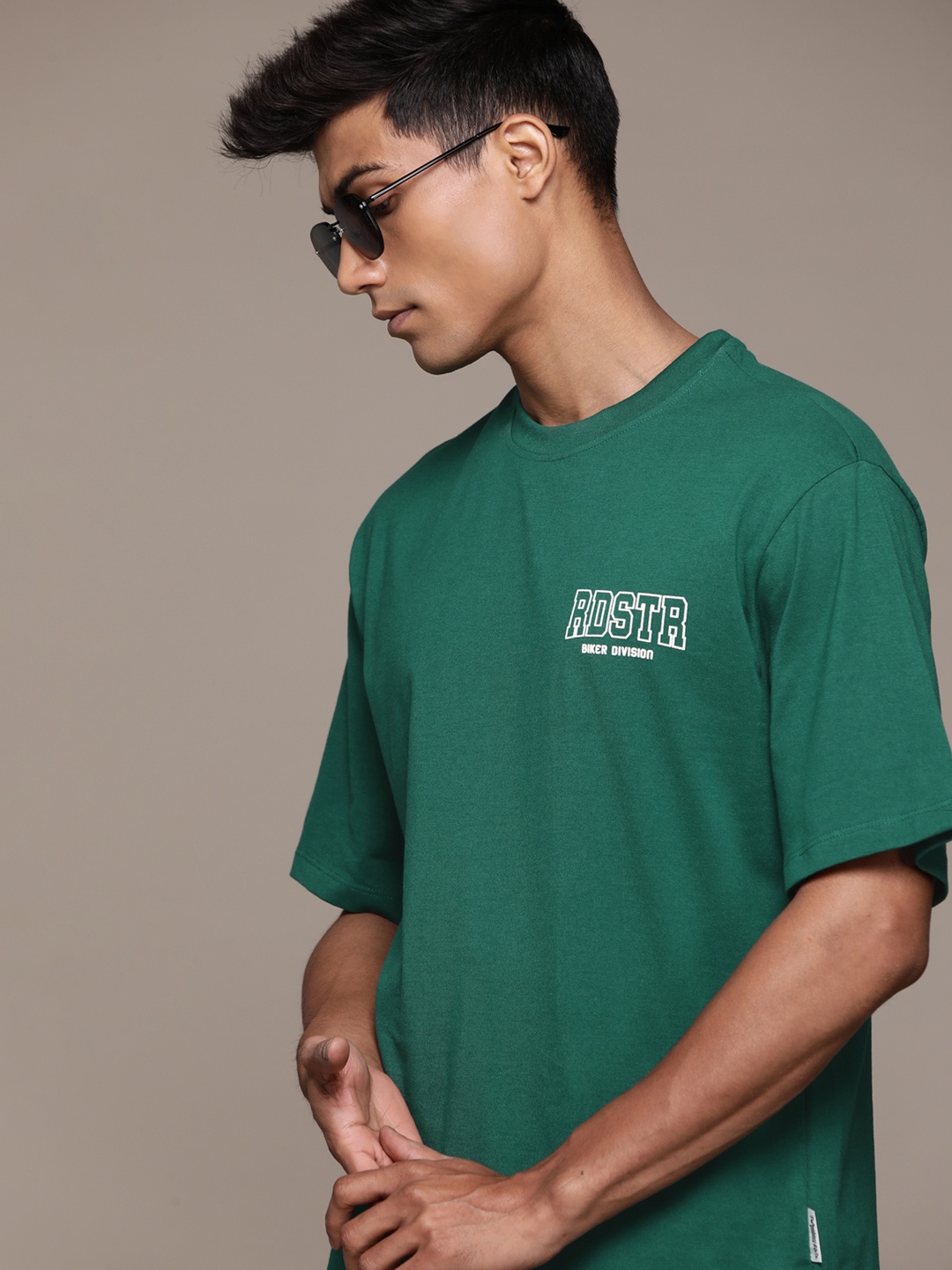 

The Roadster Lifestyle Co. Drop-Shoulder Sleeves Relaxed T-shirt, Green