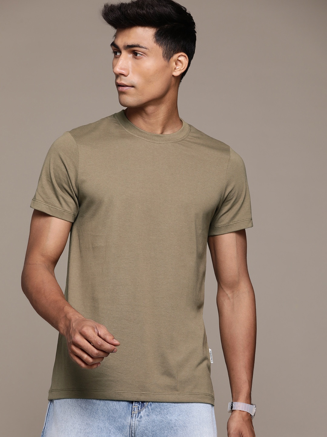 

The Roadster Lifestyle Co. Solid T-shirt, Taupe