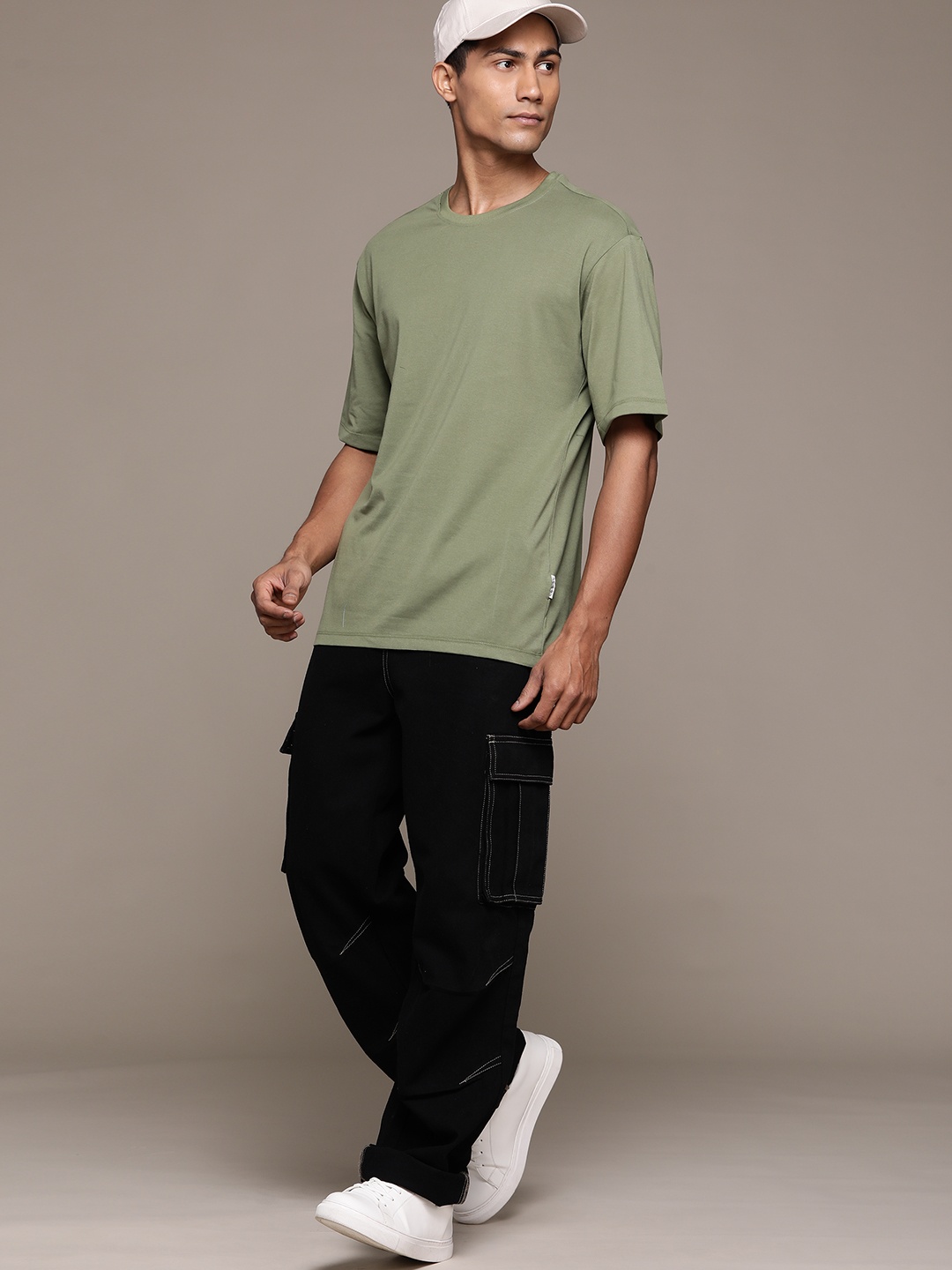 

The Roadster Lifestyle Co. Relaxed T-shirt, Olive