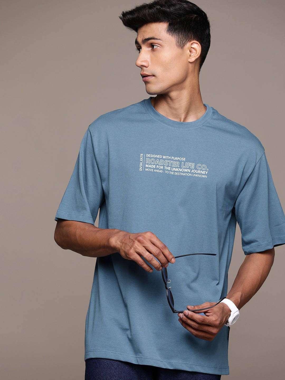 

The Roadster Lifestyle Co. Men Typography Printed Relaxed Fit T-shirt, Blue
