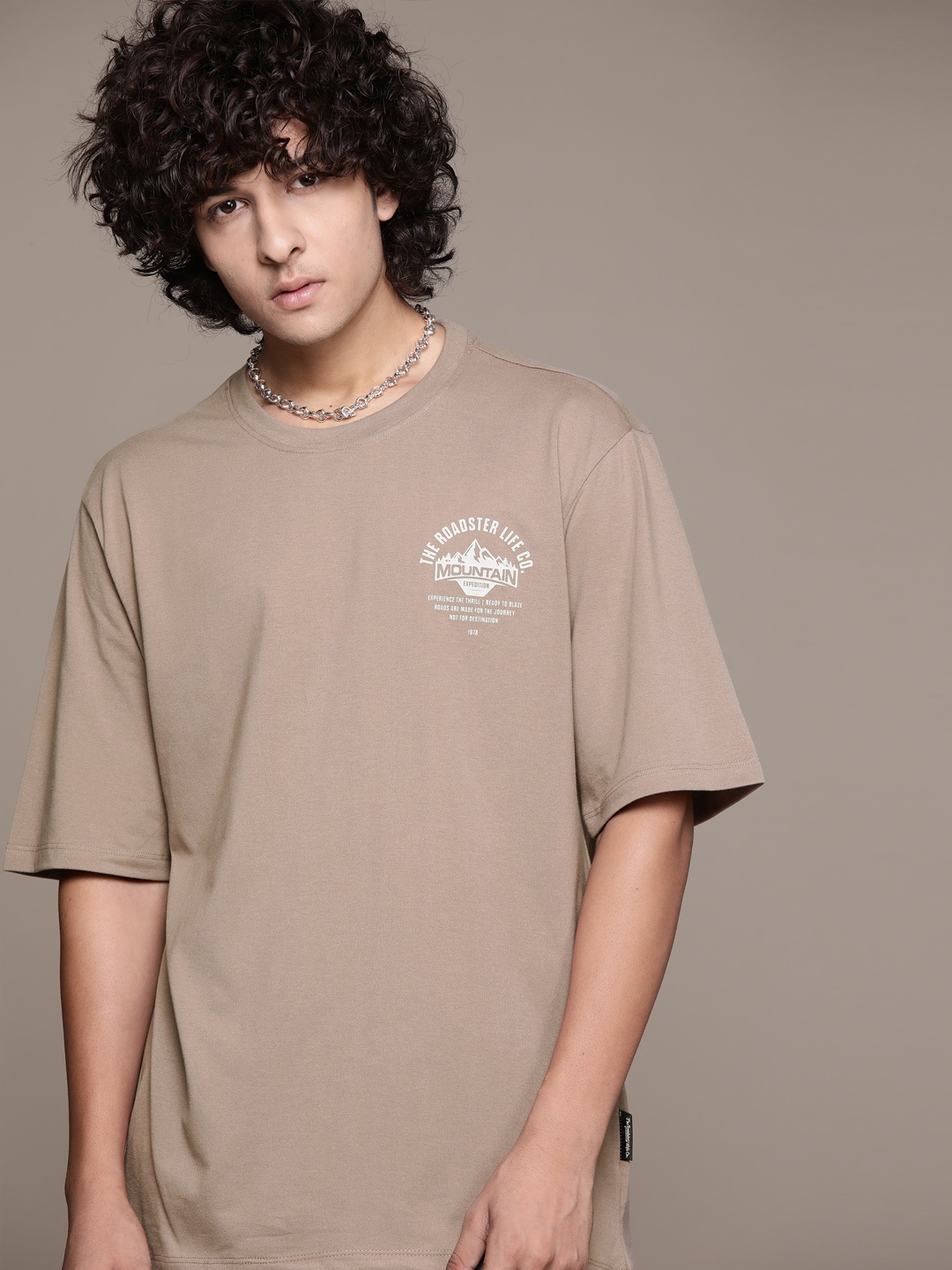 

The Roadster Lifestyle Co. Printed Drop-Shoulder Sleeves Oversized T-shirt, Taupe