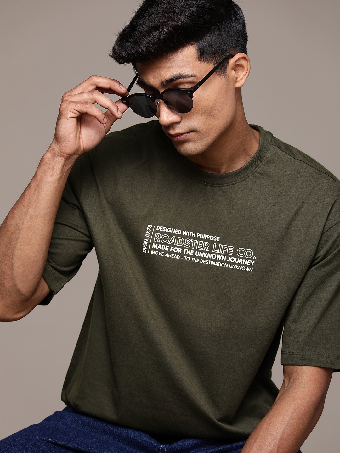 

The Roadster Lifestyle Co. Men Typography Printed Relaxed Fit T-shirt, Olive
