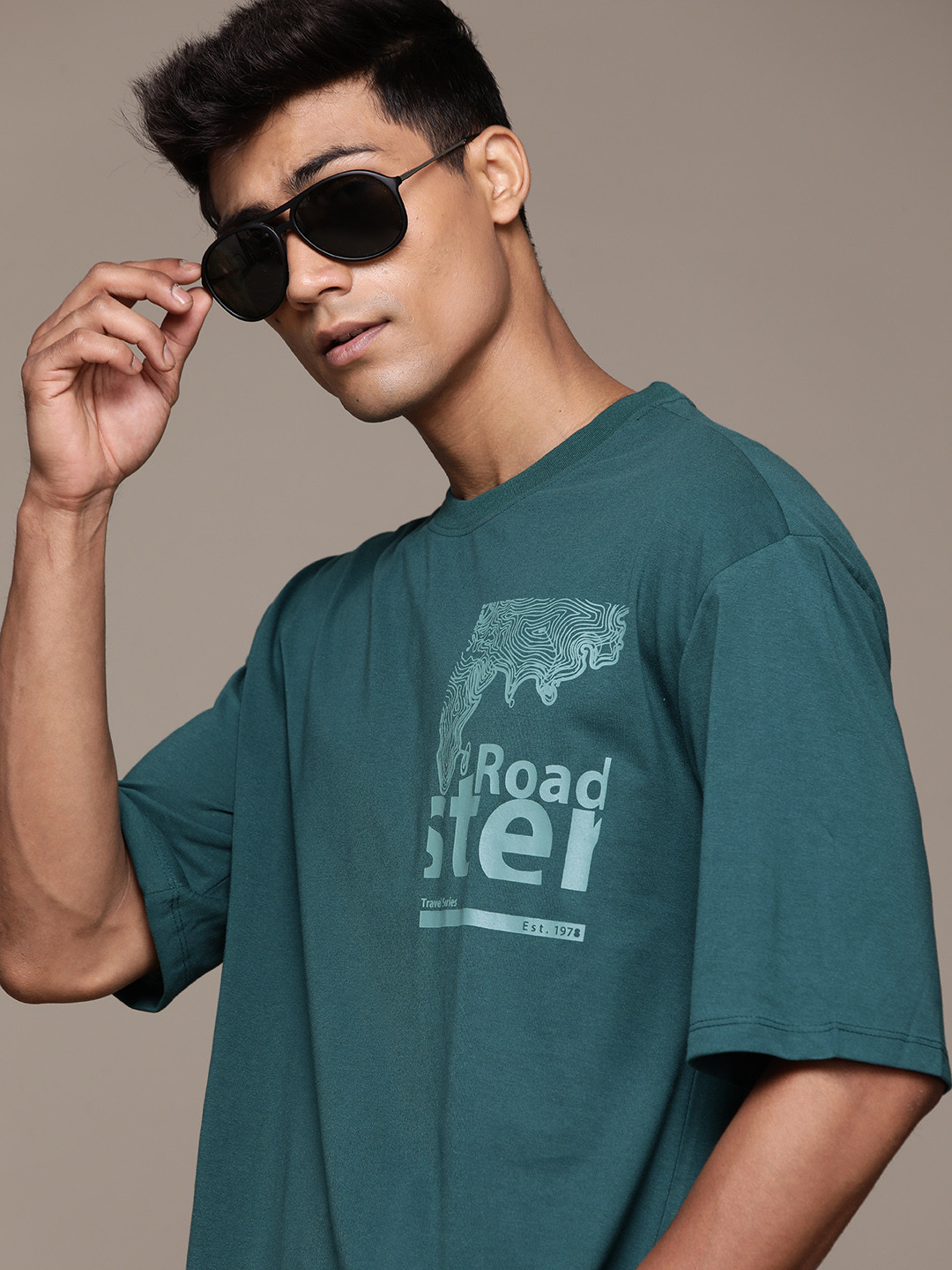 

The Roadster Lifestyle Co. Printed Drop-Shoulder Sleeves Oversized T-shirt, Teal
