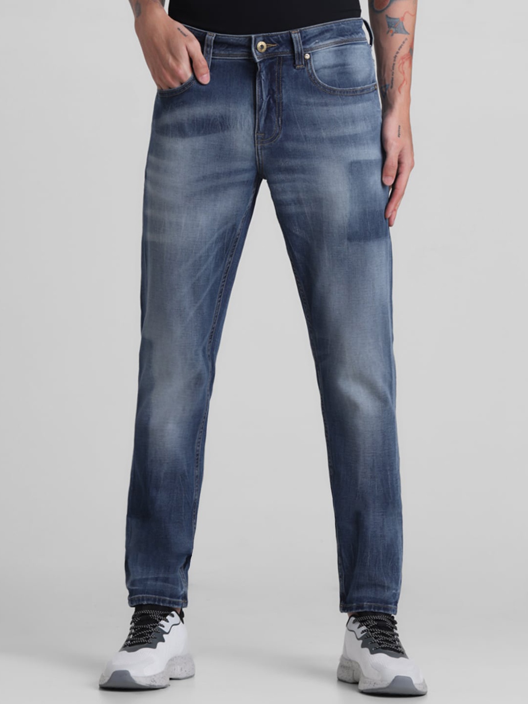 

Jack & Jones Men Slim Fit Low-Rise Heavy Fade Stretchable Jeans, Blue