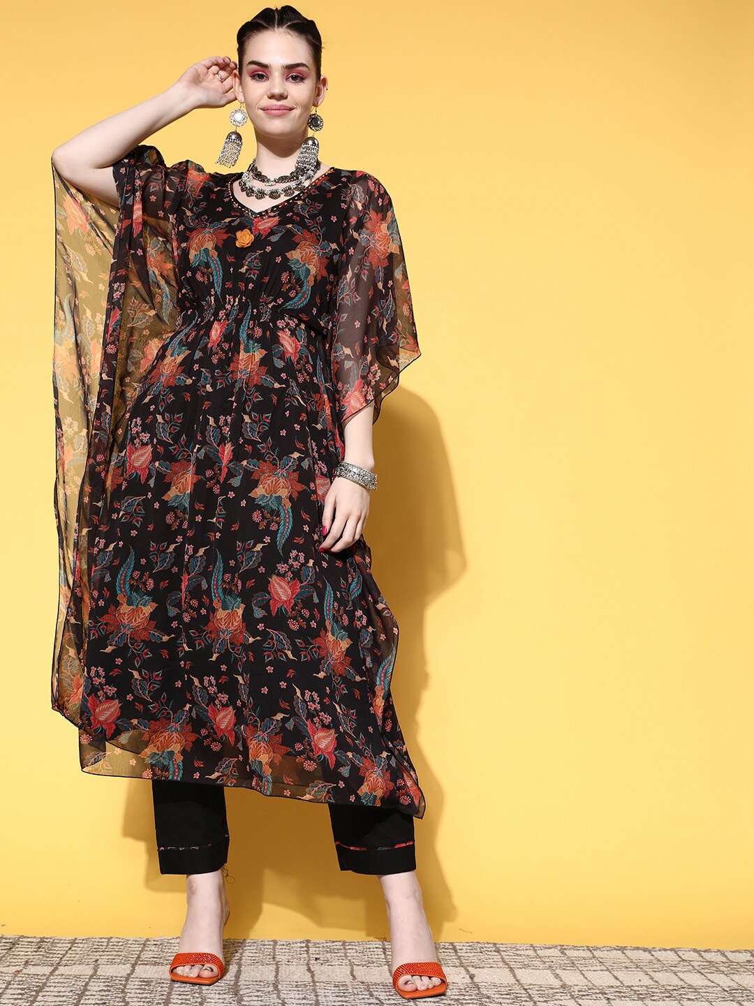 

ZOLA Black Floral Printed V-Neck Georgette Kaftan Kurta With Inner And Trousers