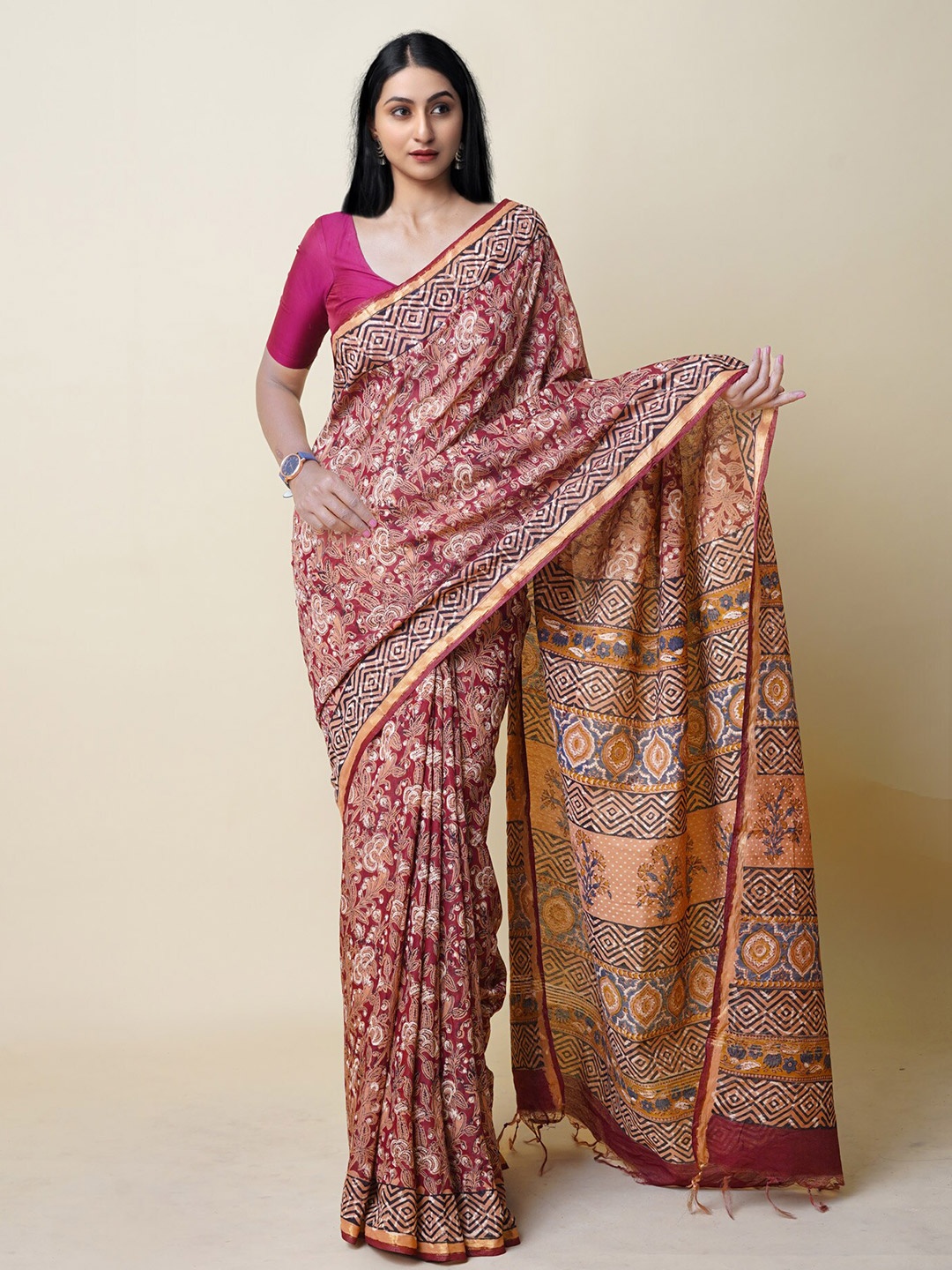 

Unnati Silks Floral Bagru Printed Silk Cotton Zari Handloom Chanderi Saree, Red