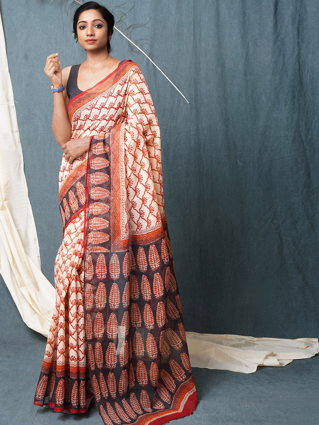 

Unnati Silks Floral Printed Silk Cotton Handloom Kota Saree, Cream